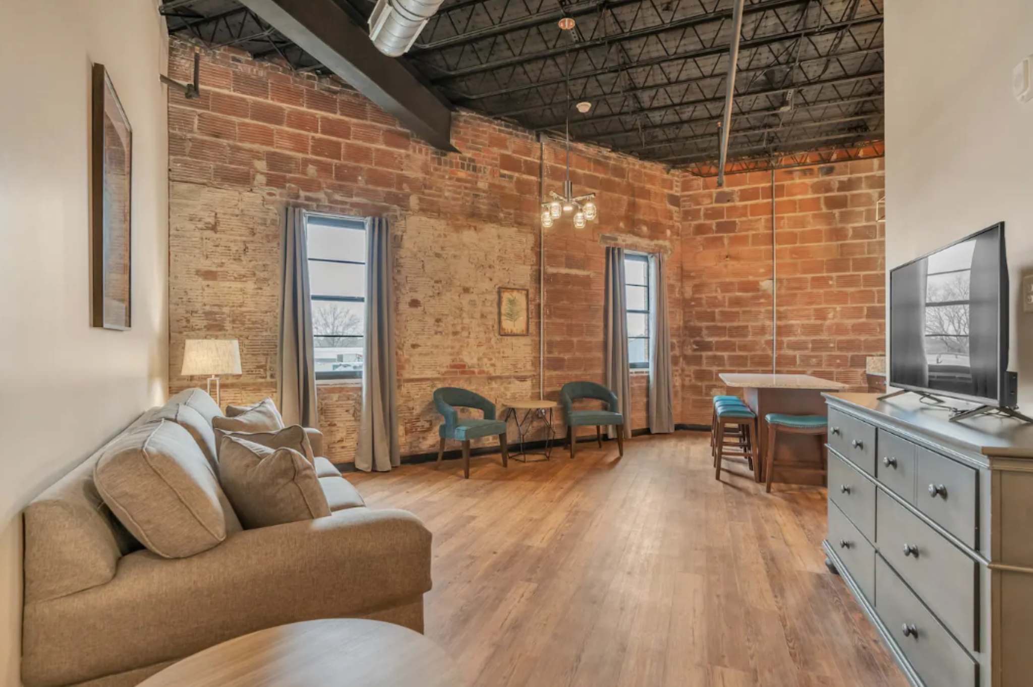 Sip Stay Play Loft Above a Brewery | Photo 5