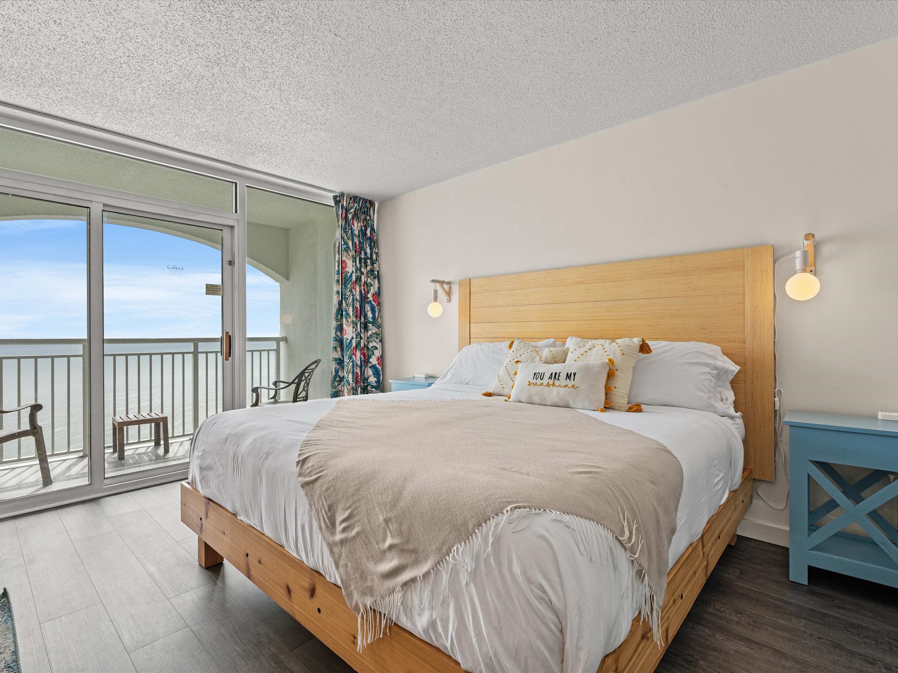 Instaworthy Oceanfront Oasis lazy river hot tubs | Photo 2