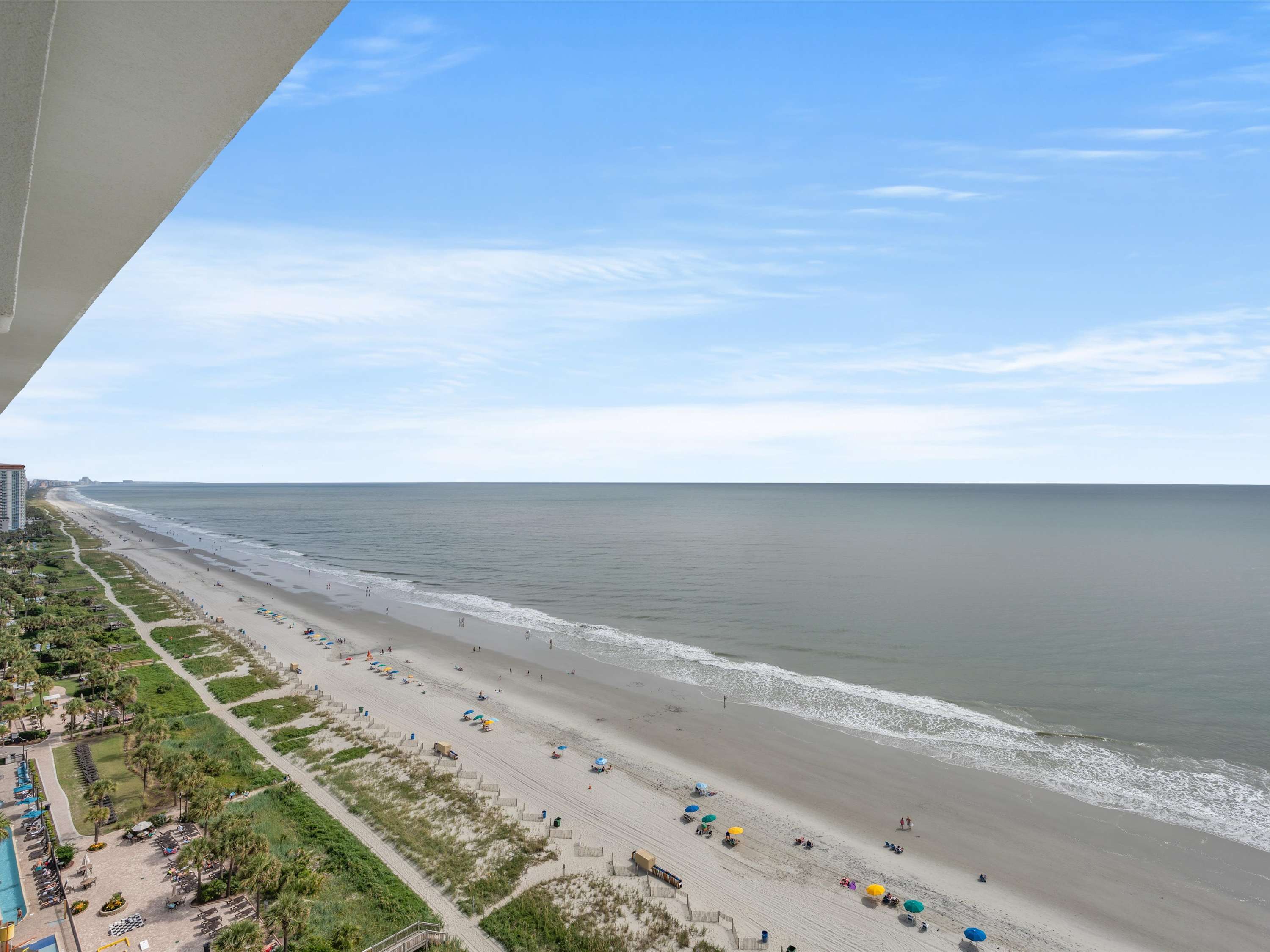 Instaworthy Oceanfront Oasis lazy river hot tubs | Photo 15