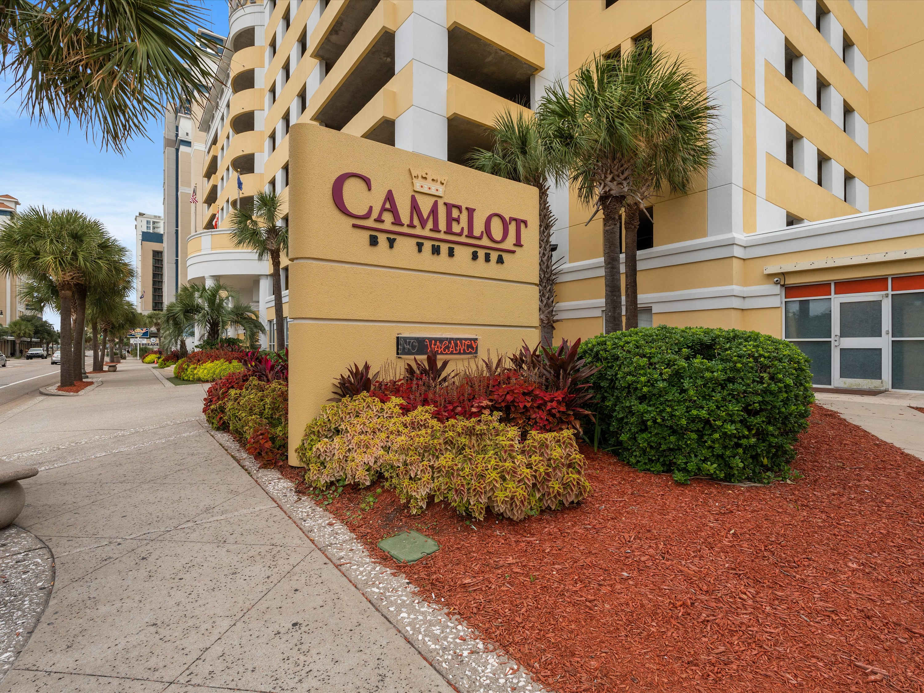 Instaworthy Oceanfront Oasis lazy river hot tubs | Photo 28