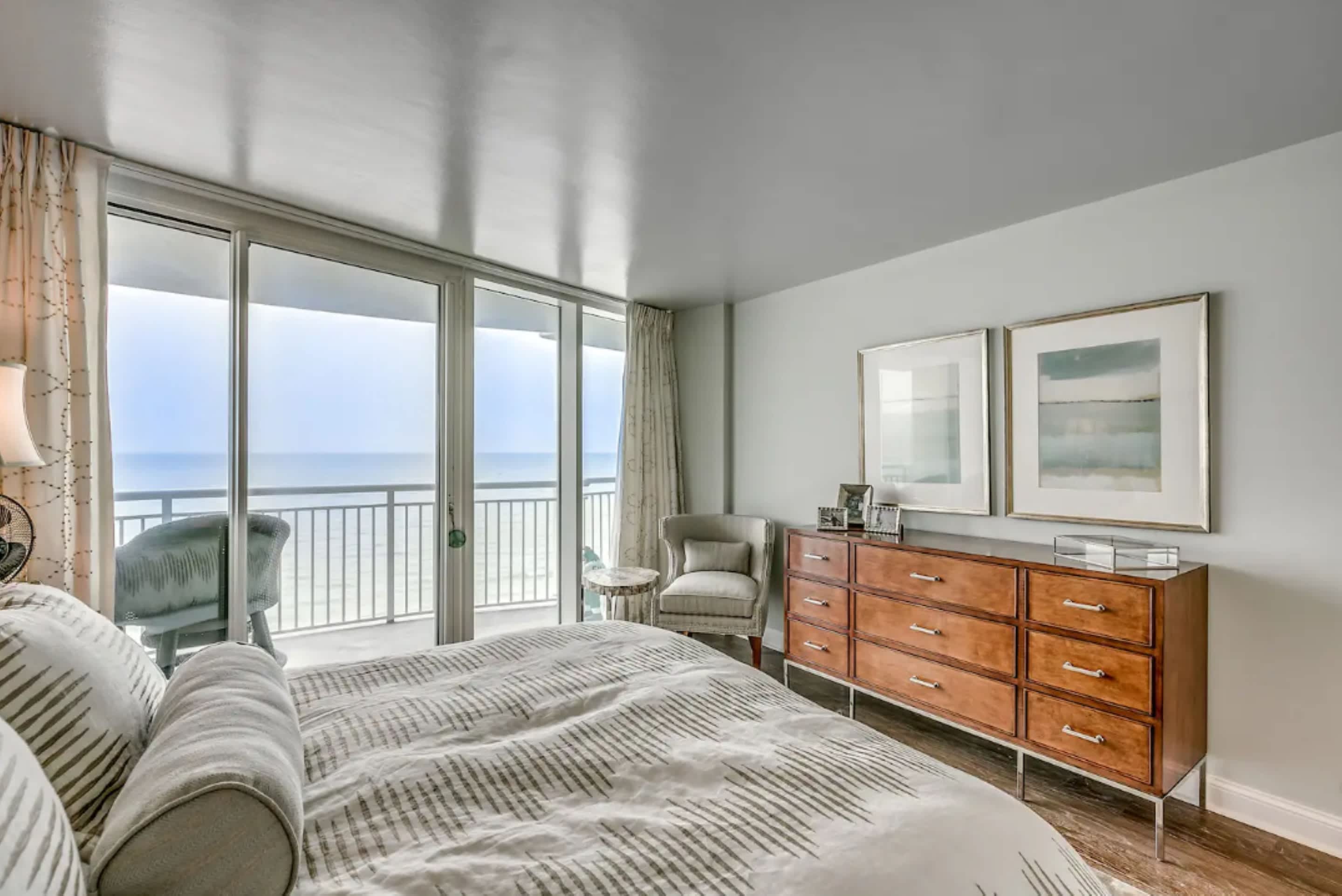Luxury Oceanfront 3 Bedroom at Sandy Beach | Photo 6