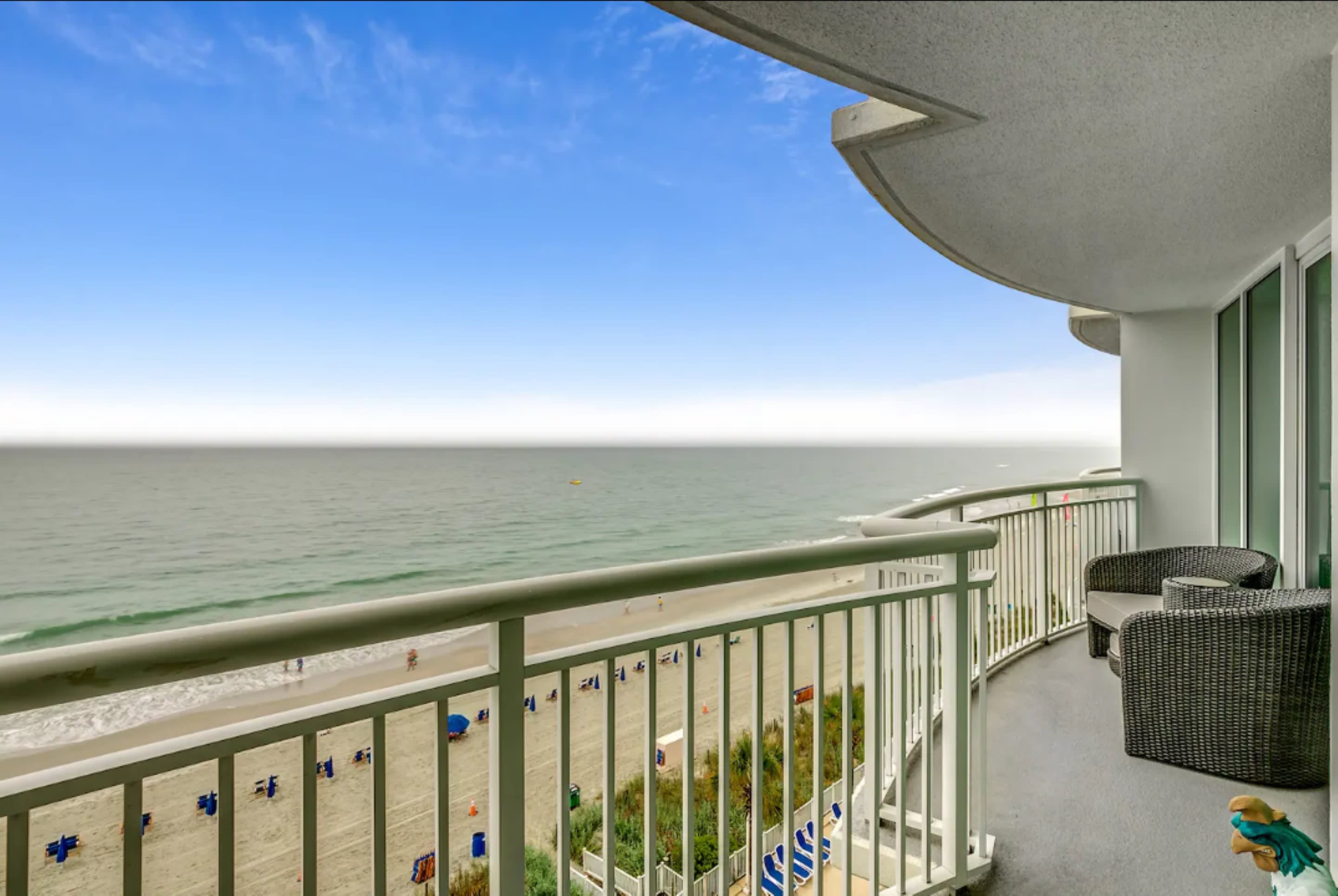 Luxury Oceanfront 3 Bedroom at Sandy Beach | Photo 8