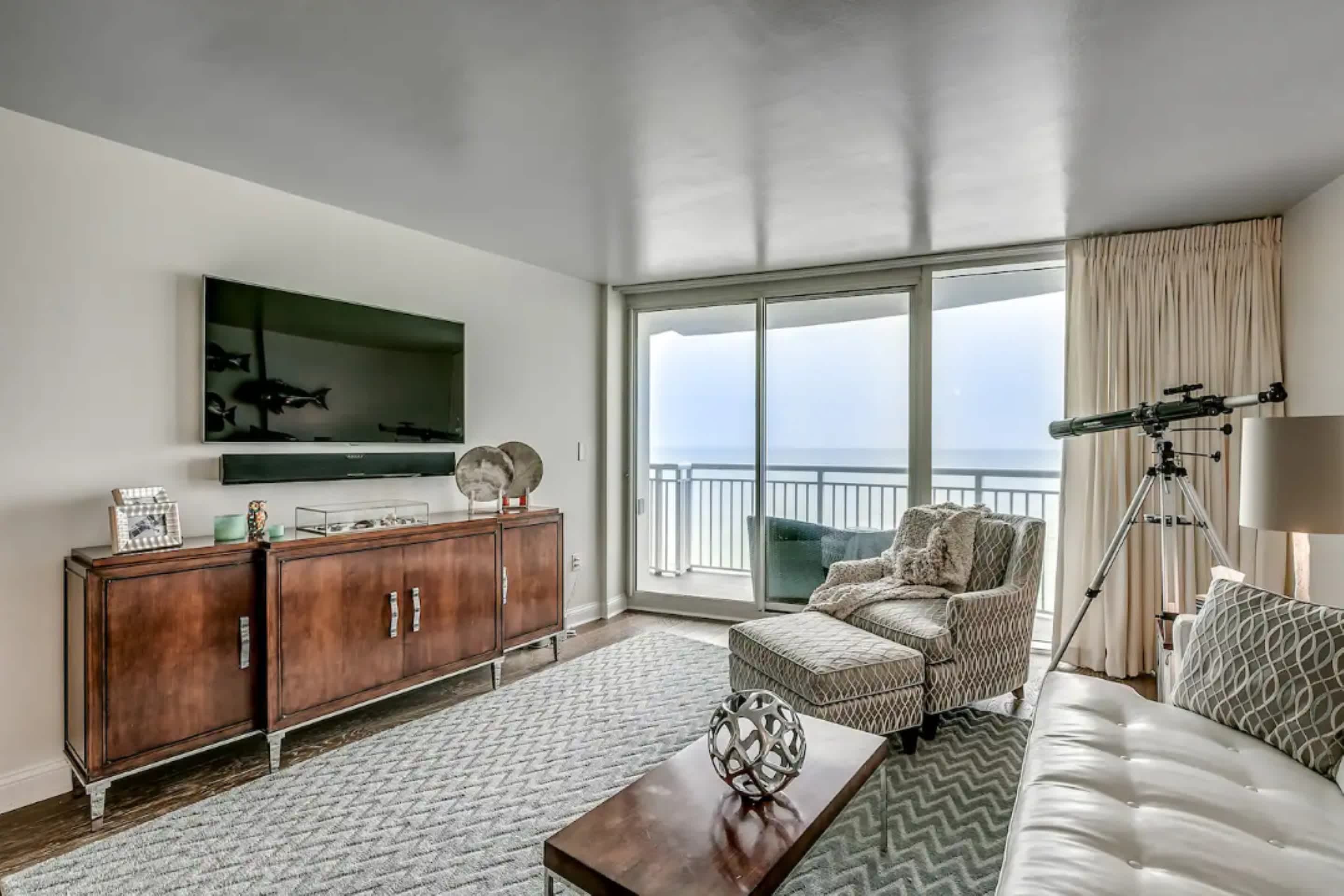 Luxury Oceanfront 3 Bedroom at Sandy Beach | Photo 13