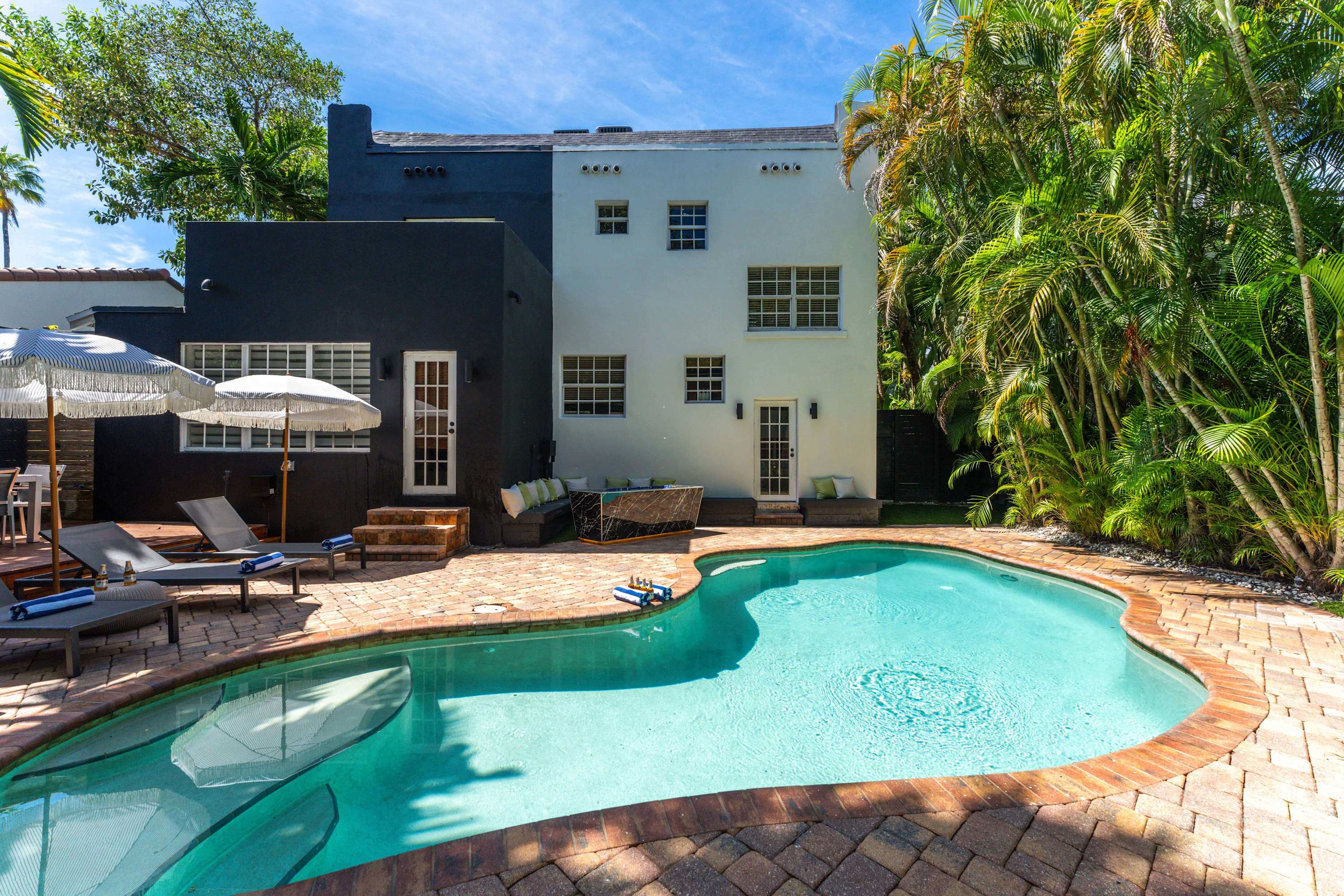 Villa Escape-Beach-BKT Court-Miami Heated Pool — Miami, FL — vacation rental