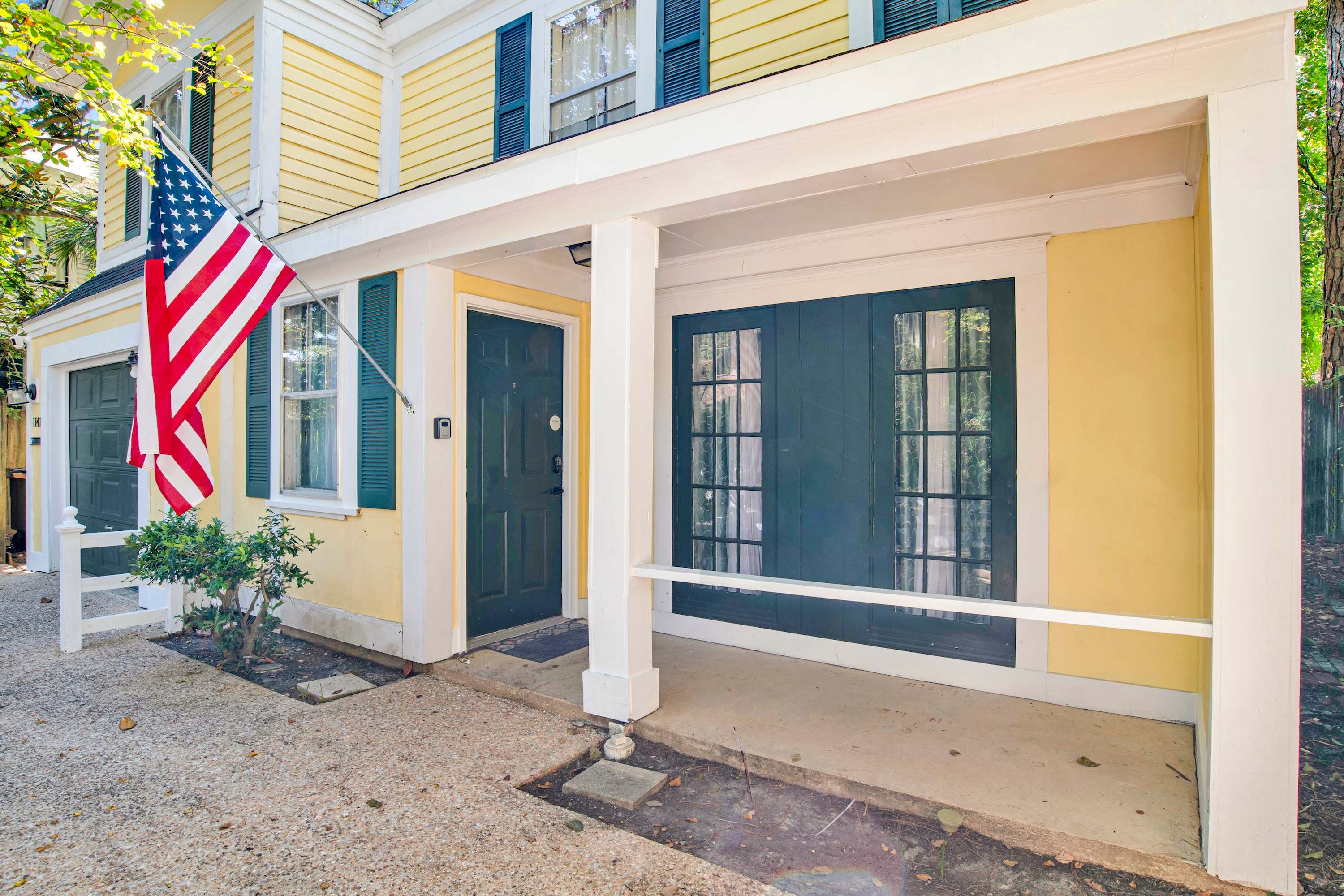 Near Downtown and Cornerstone - Southern Sunshine — Mobile, AL — vacation rental