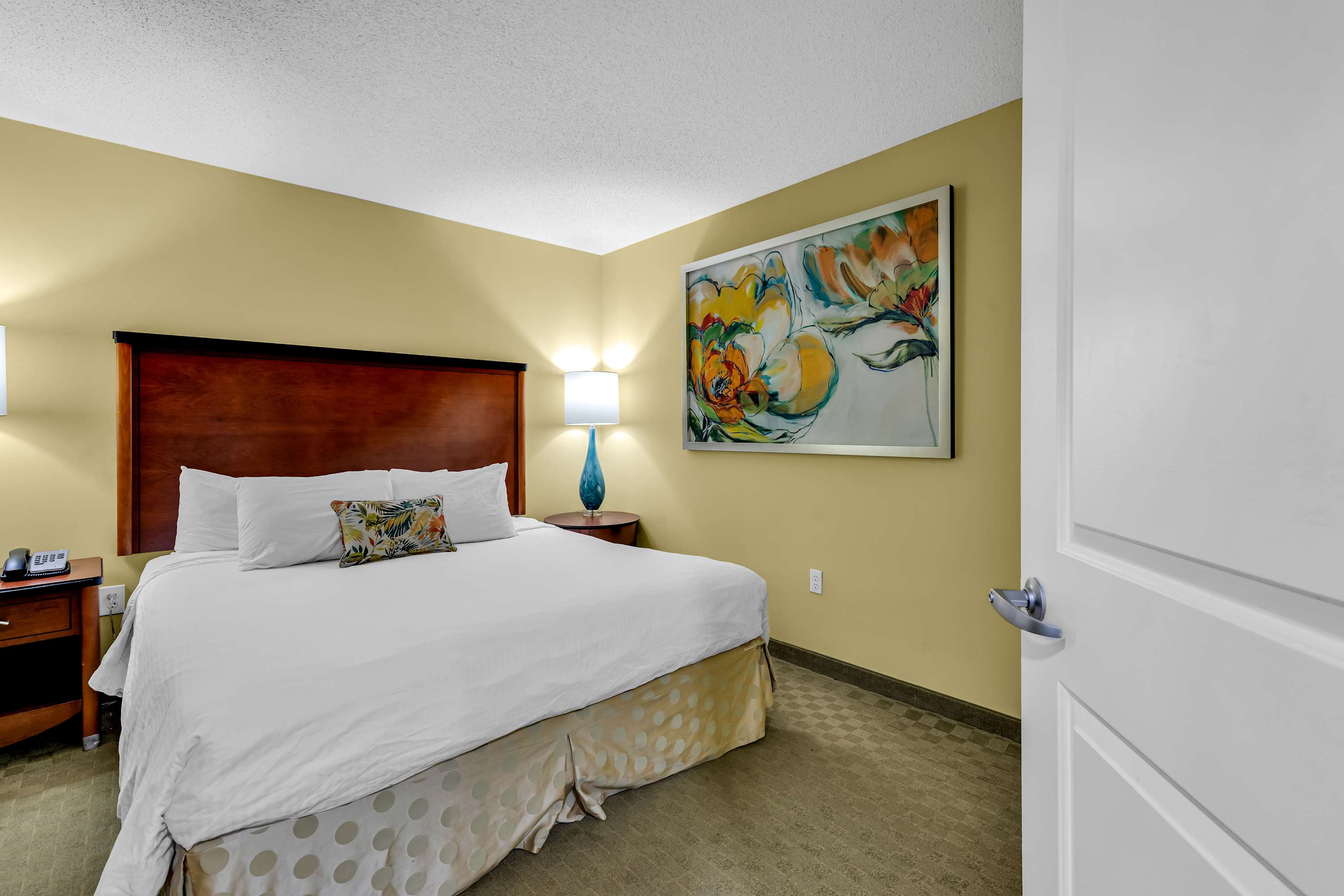 Sandy Beach Resort 1705 Oceanfront Views | Photo 8