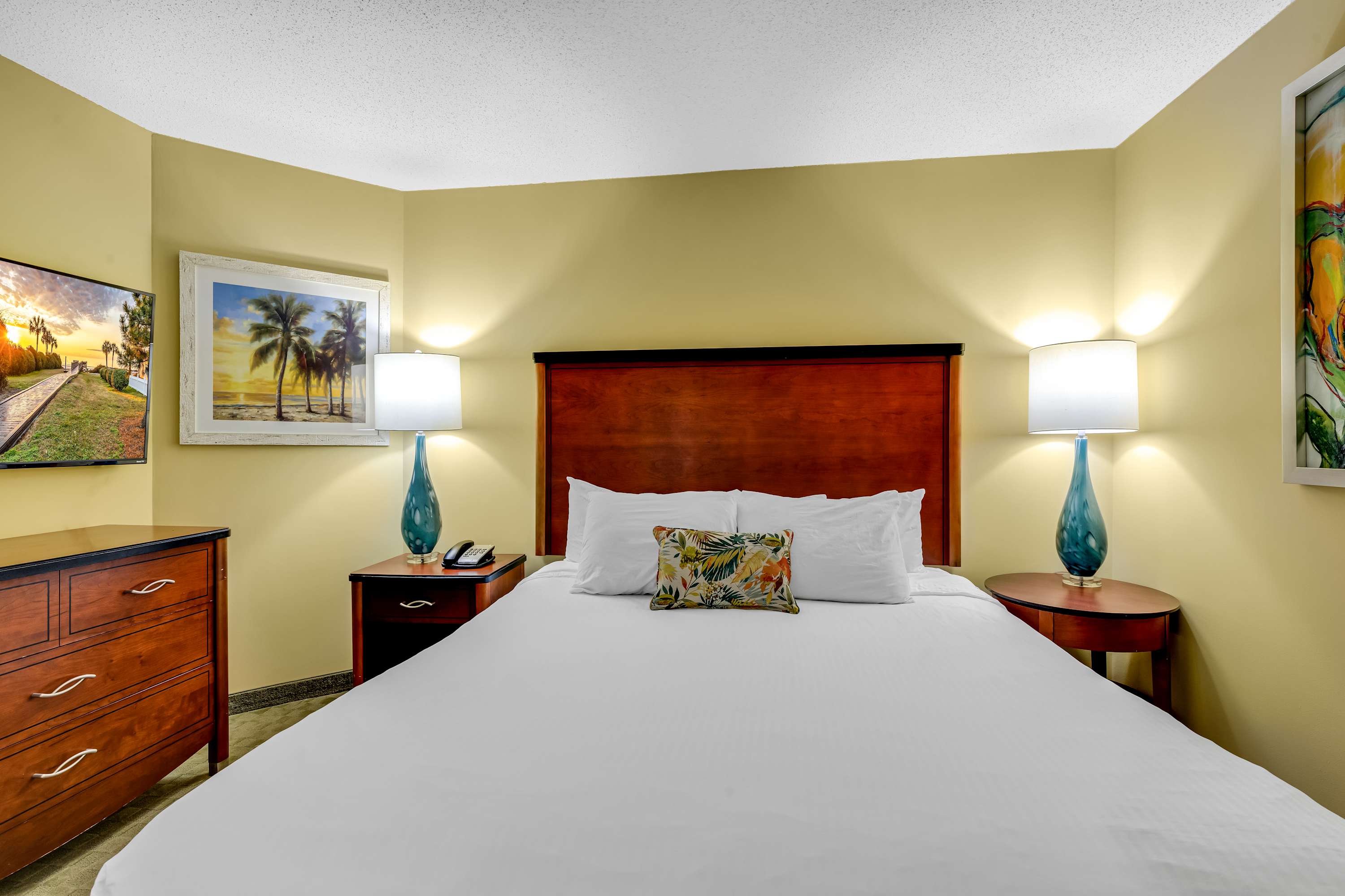 Sandy Beach Resort 1705 Oceanfront Views | Photo 9