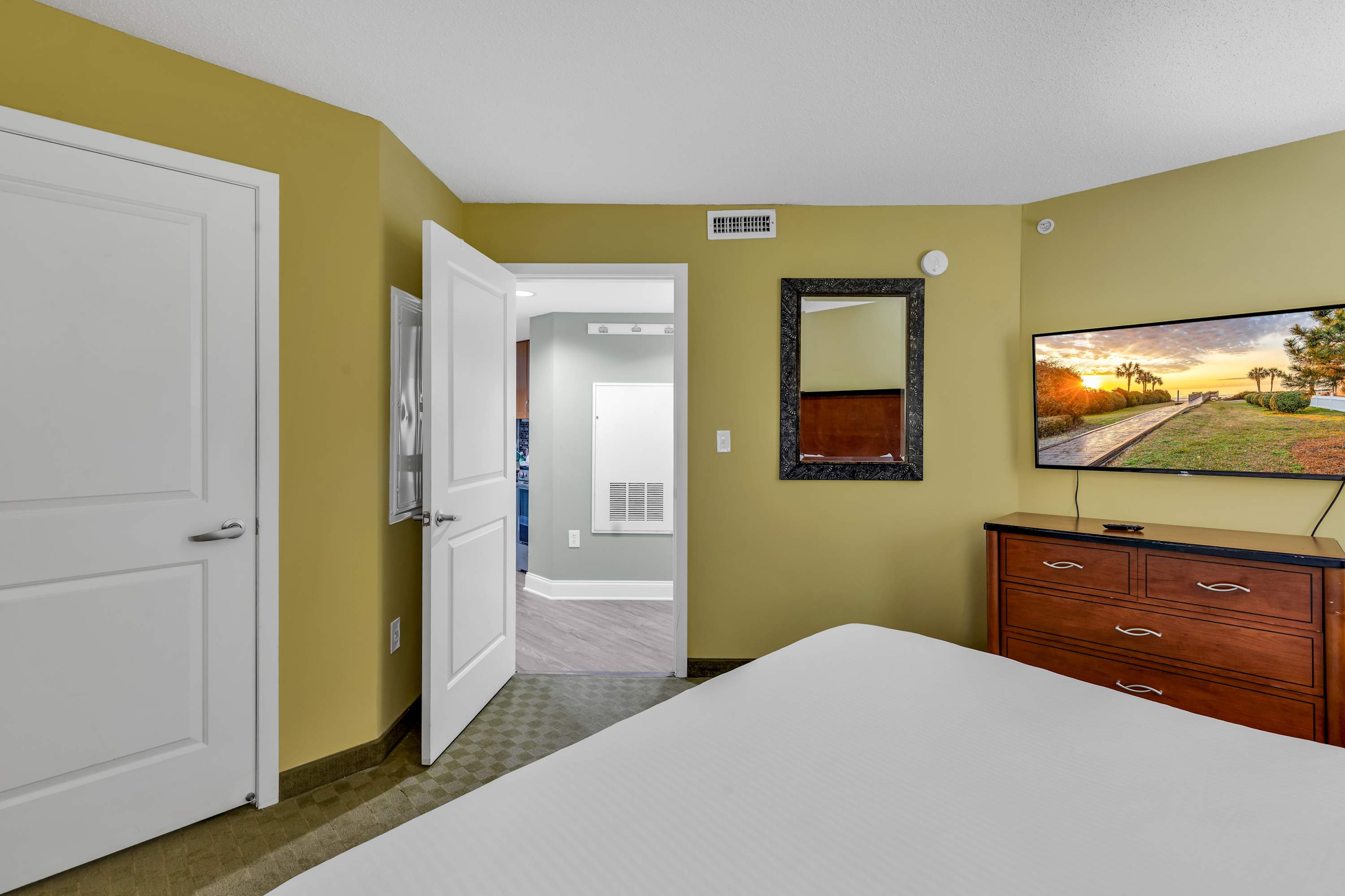 Sandy Beach Resort 1705 Oceanfront Views | Photo 11