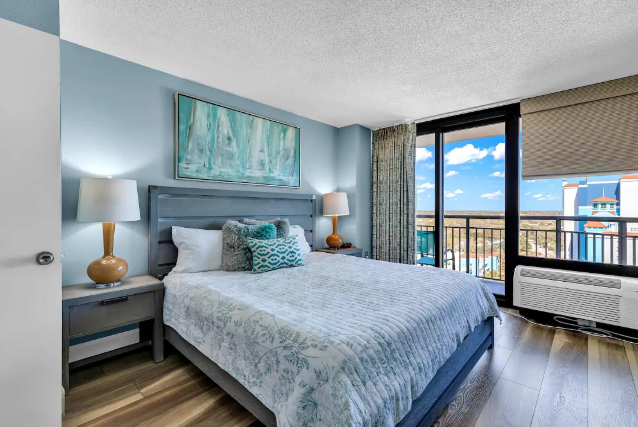 Patricia Grand Resort 1802 Ocean Views with pools | Photo 2