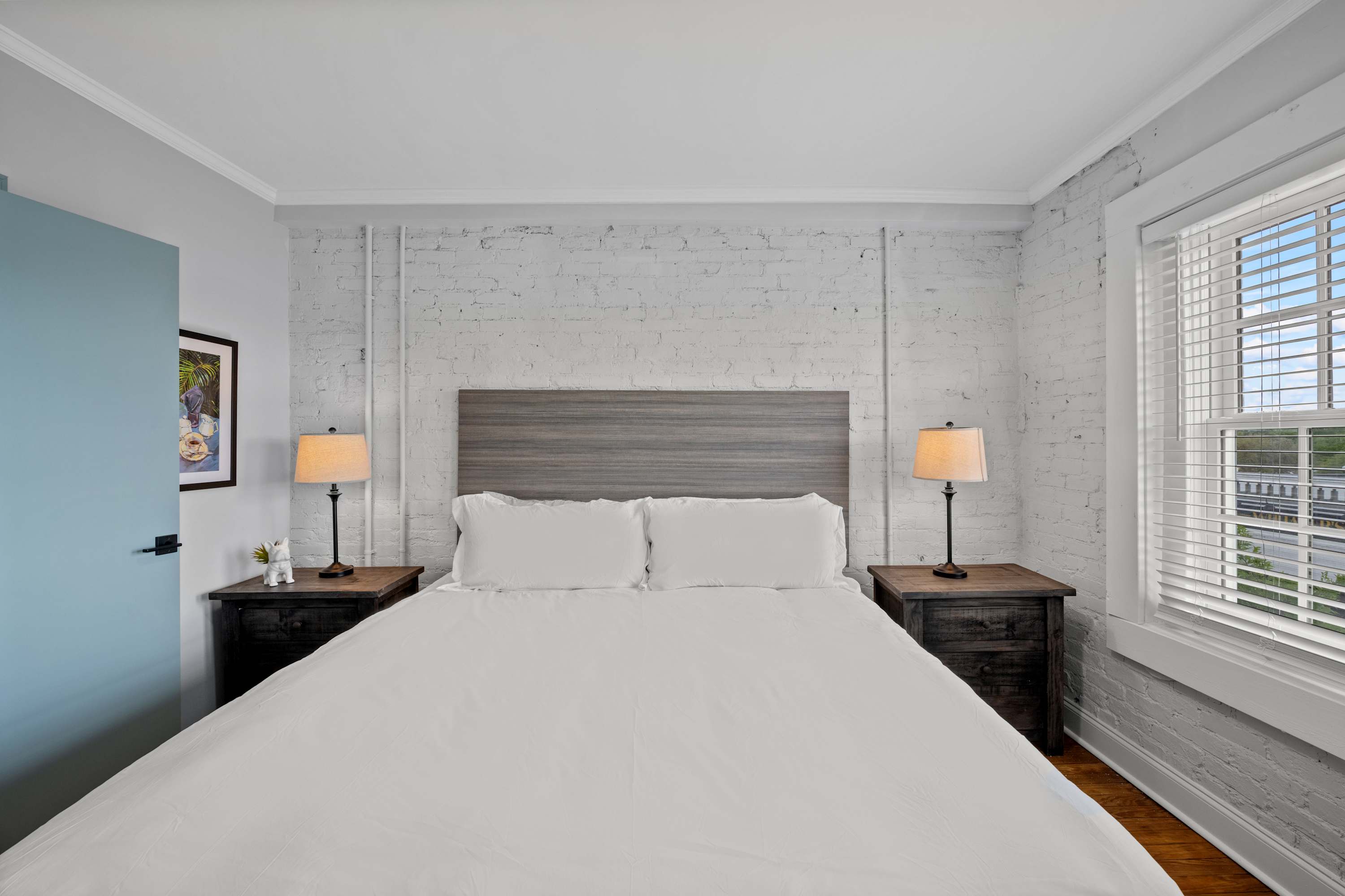 Discover Conway Trendy Downtown Loft | Photo 3