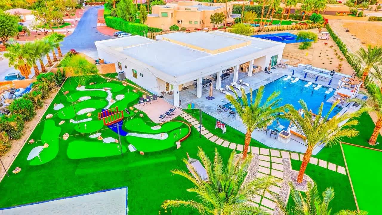 The Royal Bahamian Pickleball Golf sleeps 20