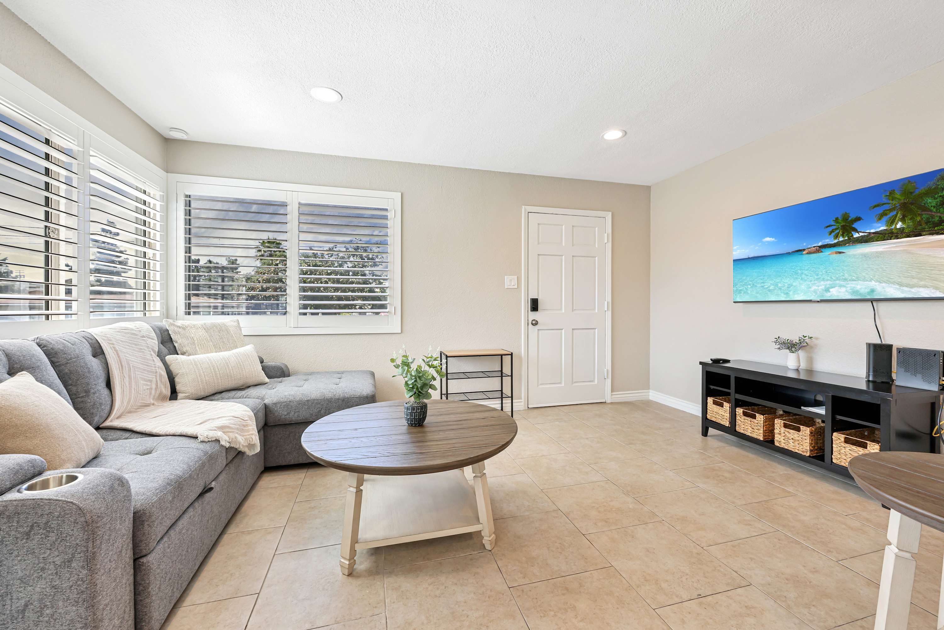 2 Homes in 1! | Sleeps 18 | 10 Min to Zoo & Beach — San Diego, CA — vacation rental