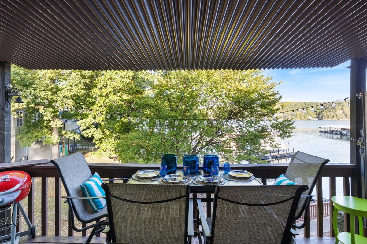 Lakefront Bungalow Near Margaritaville — Osage Beach, MO — vacation rental