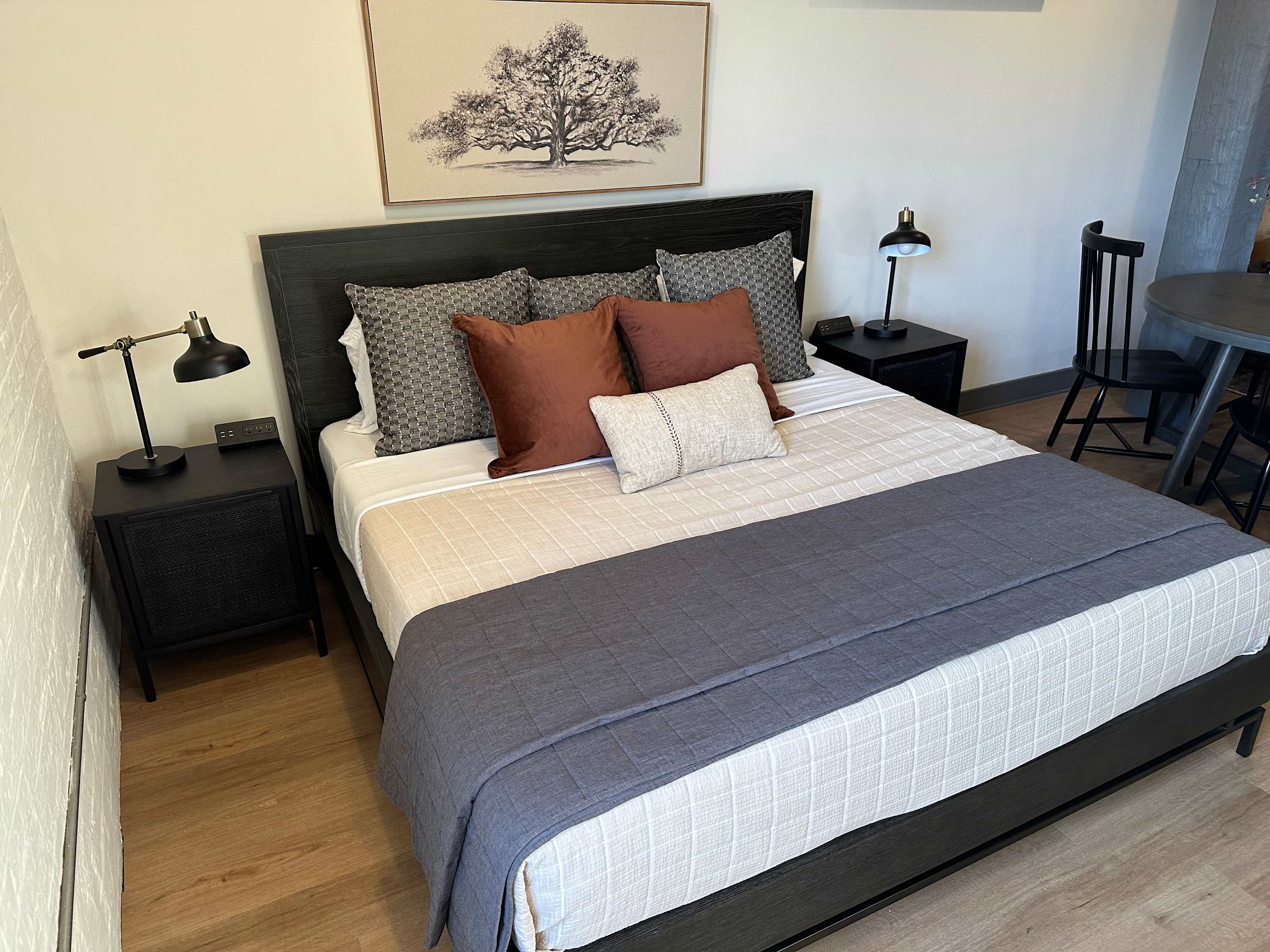 Knoxville Old City Hideaway - Free Parking — Knoxville, TN — vacation rental