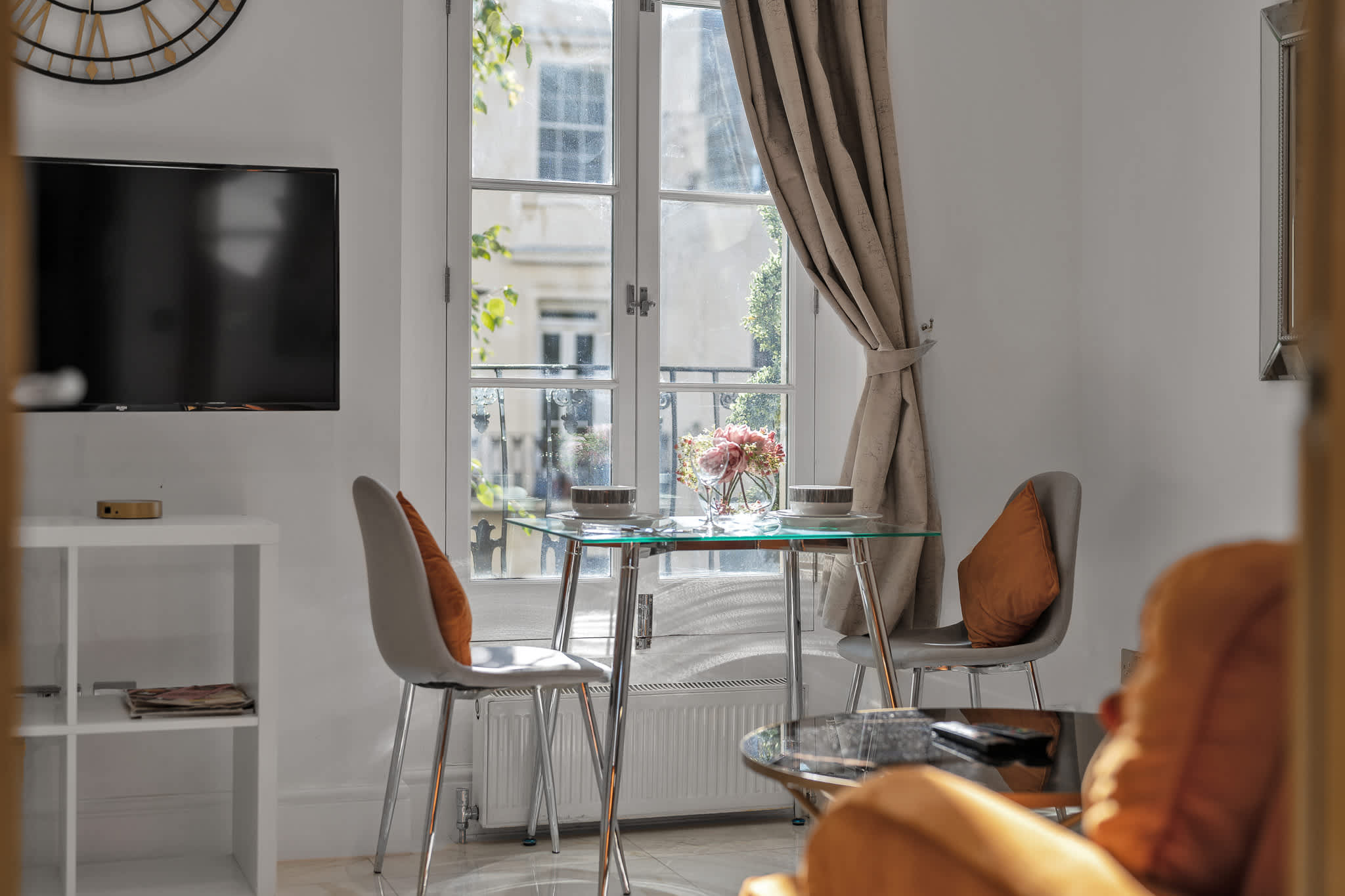 Charming 1B Victorian Apartment with Balcony in Chilworth Street W2 - Property image 20 - VivreStays