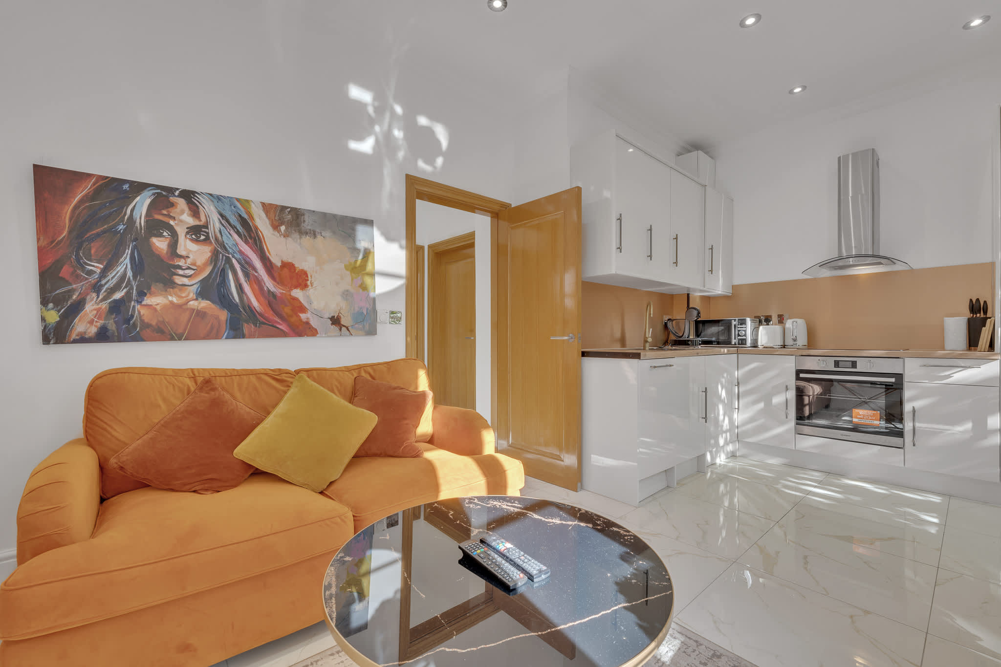 Charming 1B Victorian Apartment with Balcony in Chilworth Street W2 - Property image 10 - VivreStays