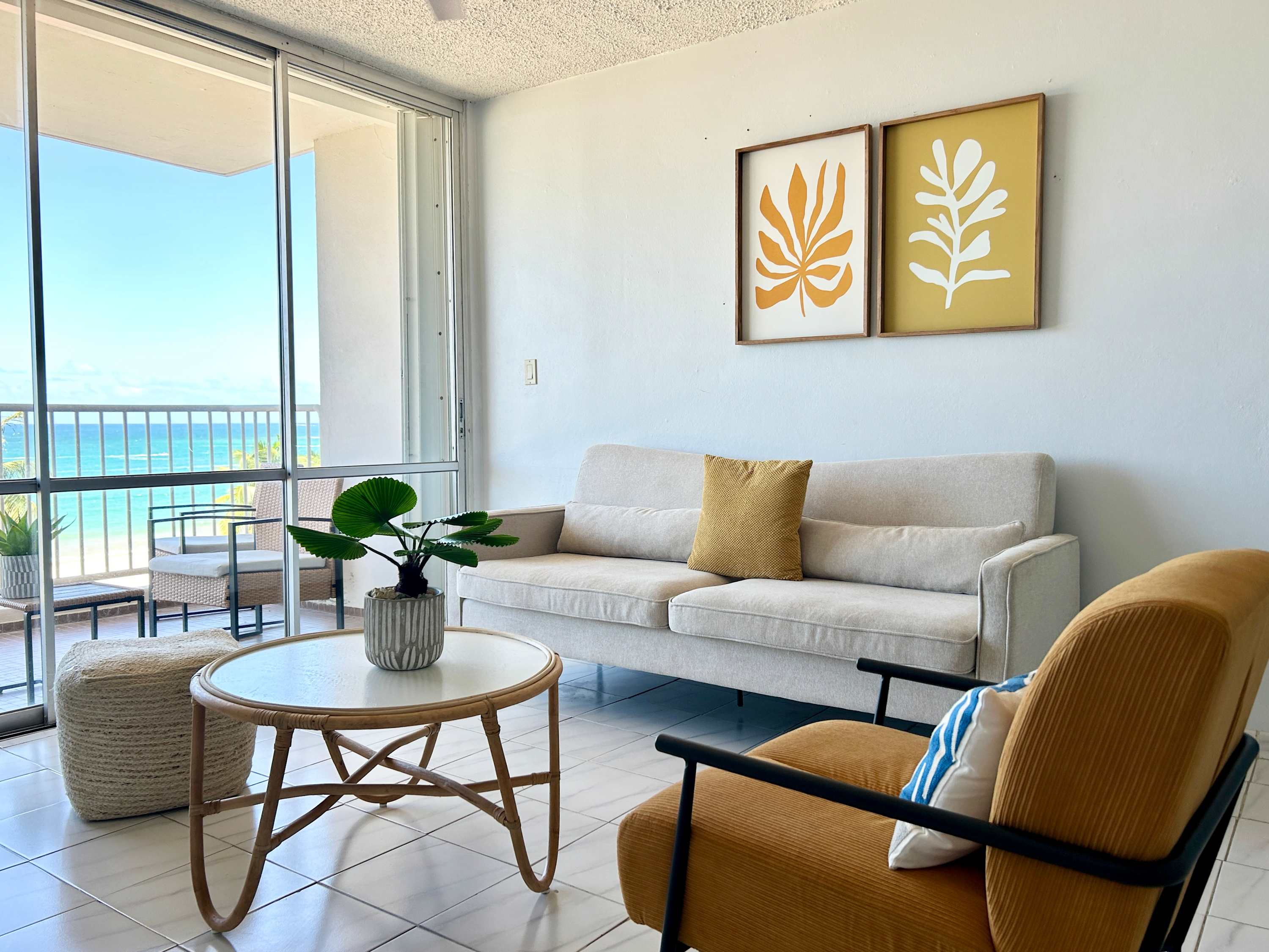 La Sal | Oceanfront | 1 bedroom with Breathtaking Beach Views — Carolina, Carolina — vacation rental
