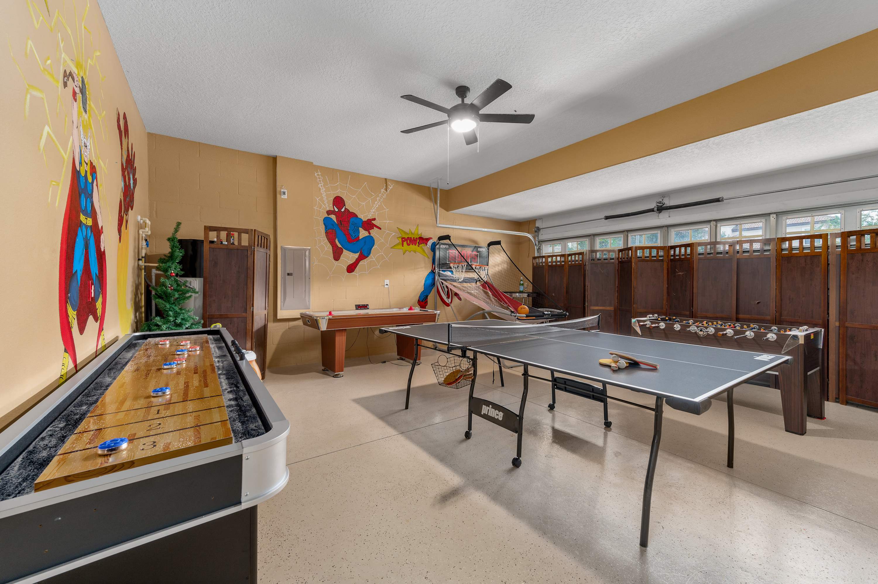 ChampionsGate villa w/ pool, hot tub & games