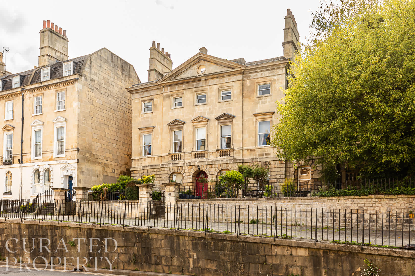 View The Admirals House - Central Bath & Free Parking! in Vineyards 20 BA1 5NA The Admirals House - Central Bath & Free Parking! in Vineyards 20 BA1 5NA - Property image 6 - VivreStays