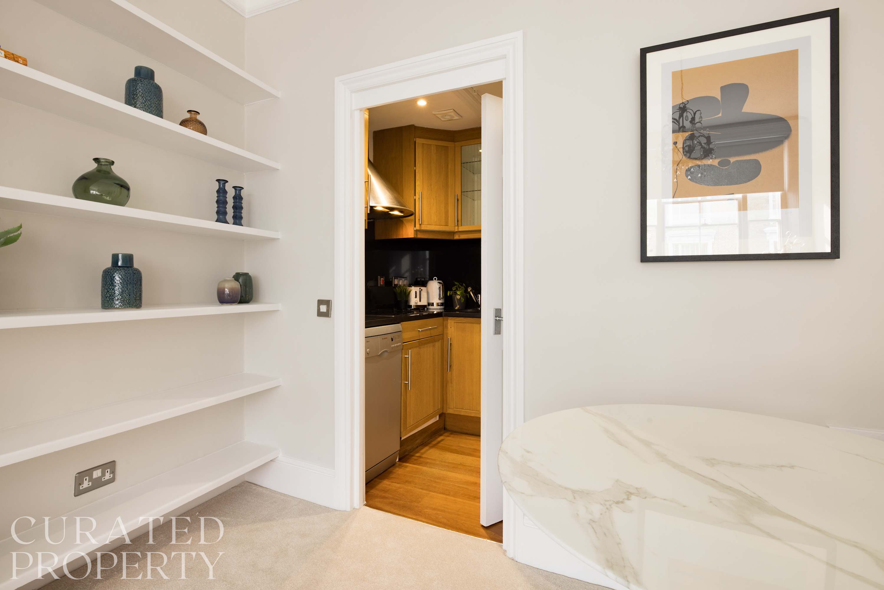 Chic & Light-filled Earls Court Flat near Tube in 49 Eardley Crescent SW5 9JT - Property image 14 - VivreStays