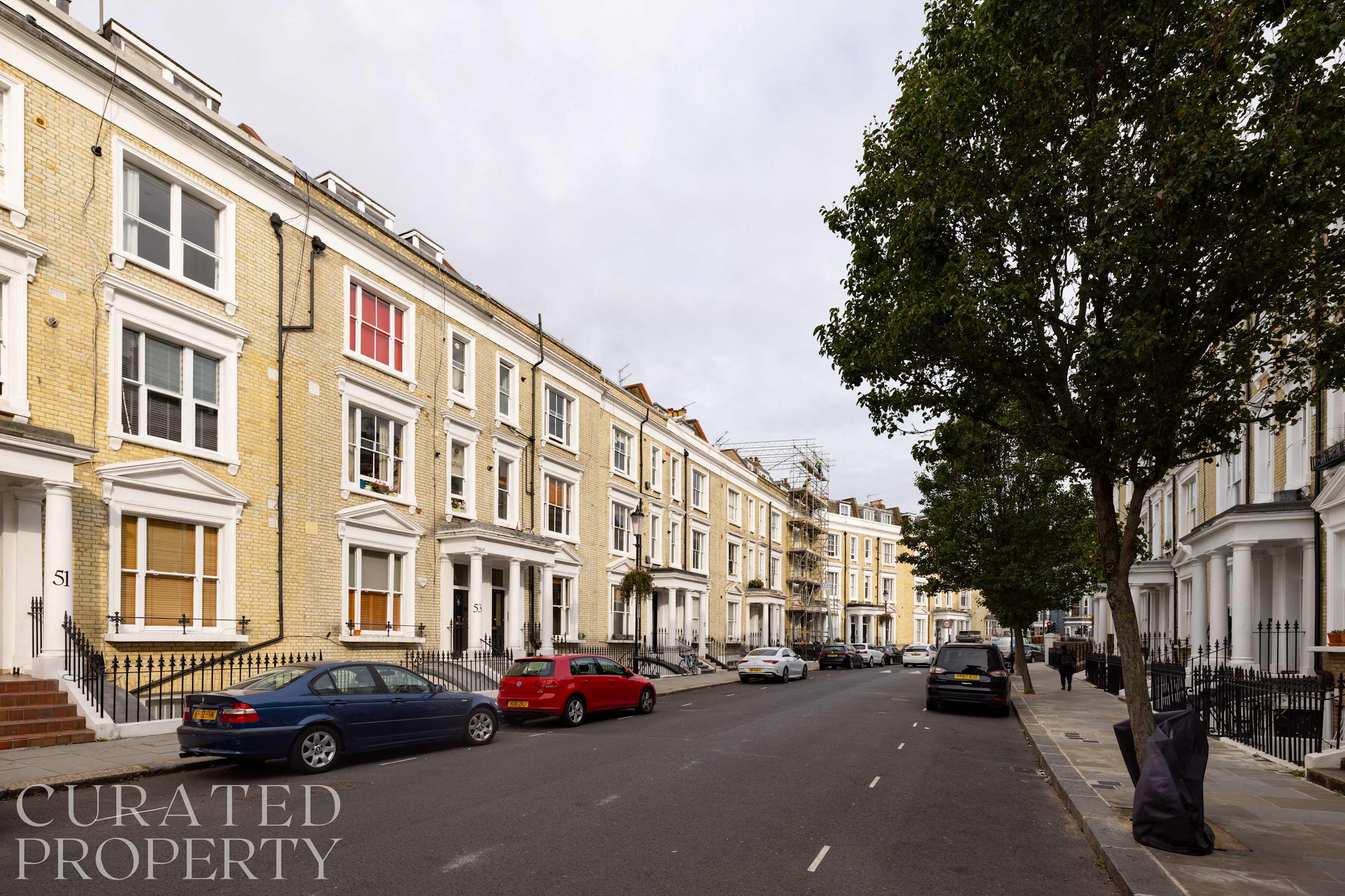 Chic & Light-filled Earls Court Flat near Tube in 49 Eardley Crescent SW5 9JT - Property image 25 - VivreStays
