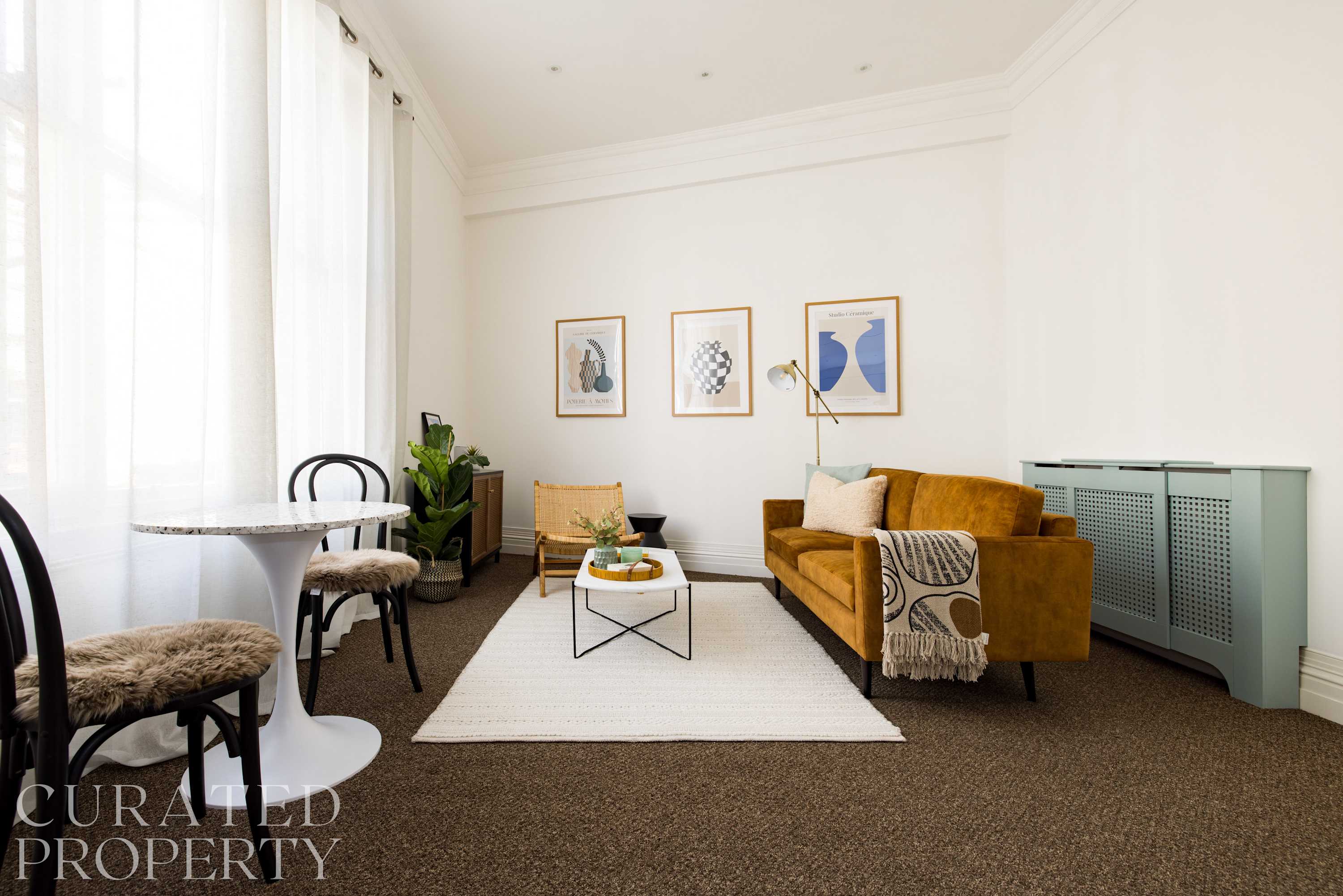 Spacious Earls Court Apt - Office & Rear Terrace in 58 Eardley Crescent SW5 9JZ - Property image 6 - VivreStays