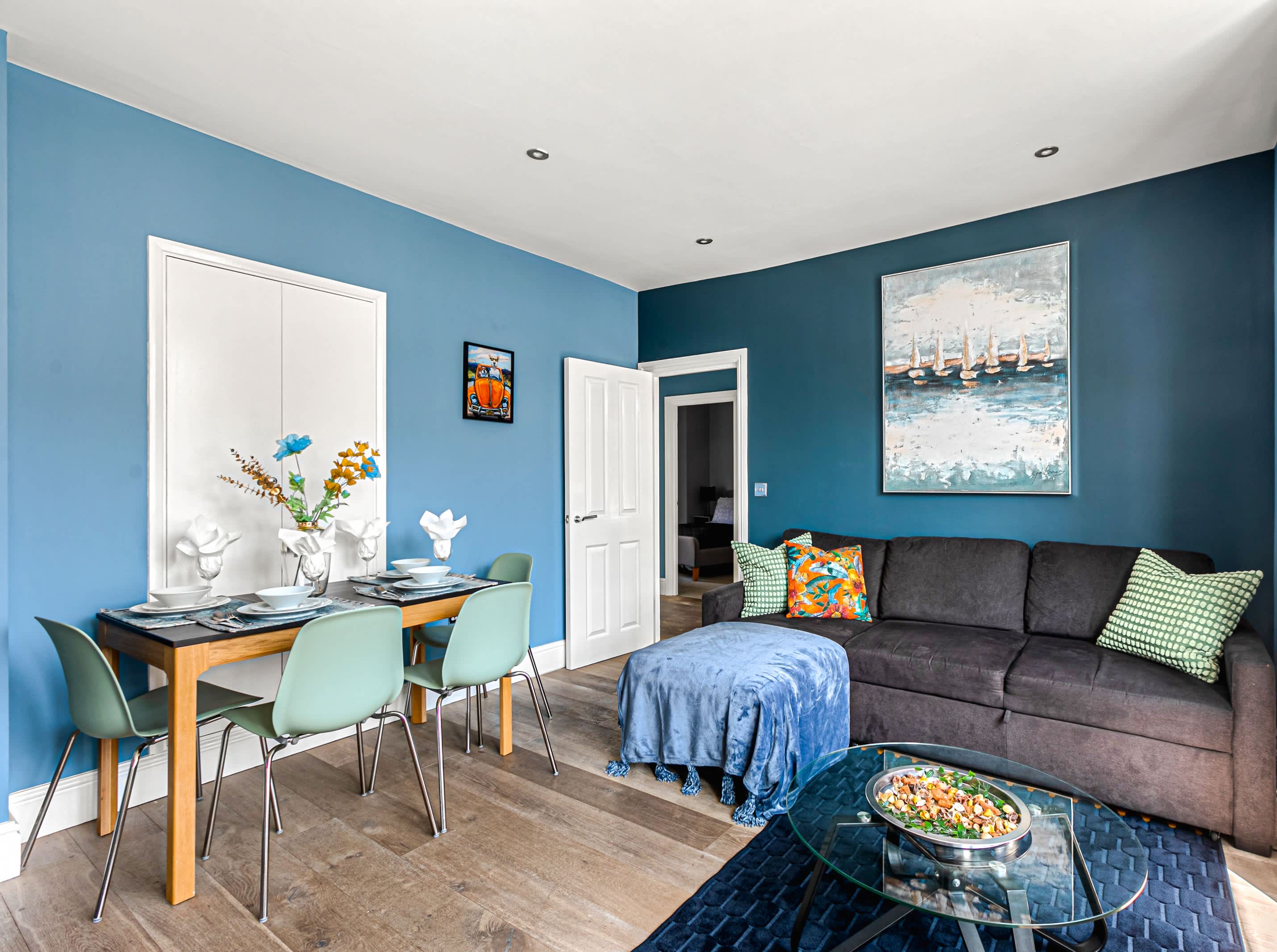 View Lanes Hideaway | 3 mins to Beach & Pier in East Street BN1 1HP Lanes Hideaway | 3 mins to Beach & Pier in East Street BN1 1HP - Property image 8 - VivreStays