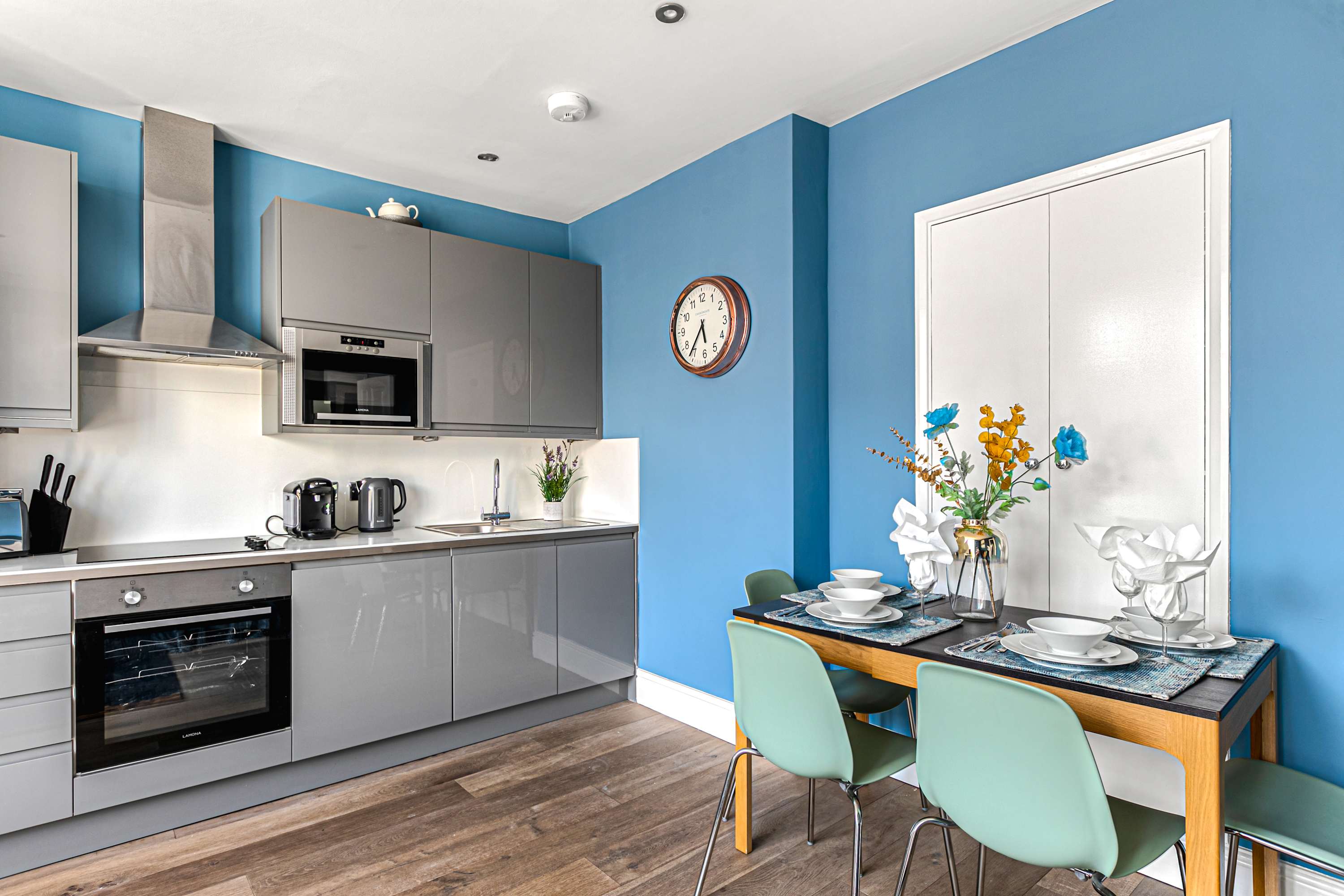 View Lanes Hideaway | 3 mins to Beach & Pier in East Street BN1 1HP Lanes Hideaway | 3 mins to Beach & Pier in East Street BN1 1HP - Property image 10 - VivreStays