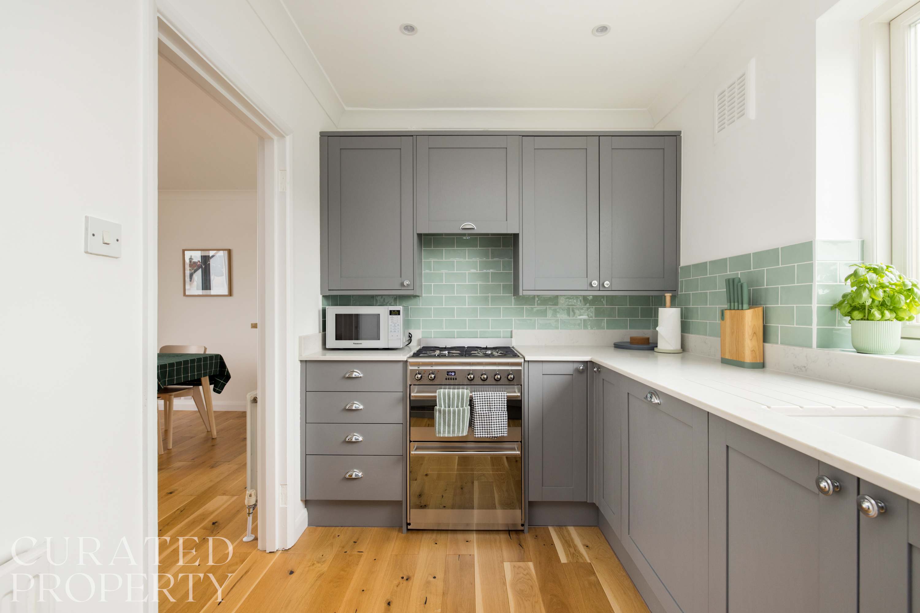 Charming Primrose Hill Rooftop Duplex in Gloucester Avenue 58 NW1 8JD - Property image 10 - VivreStays