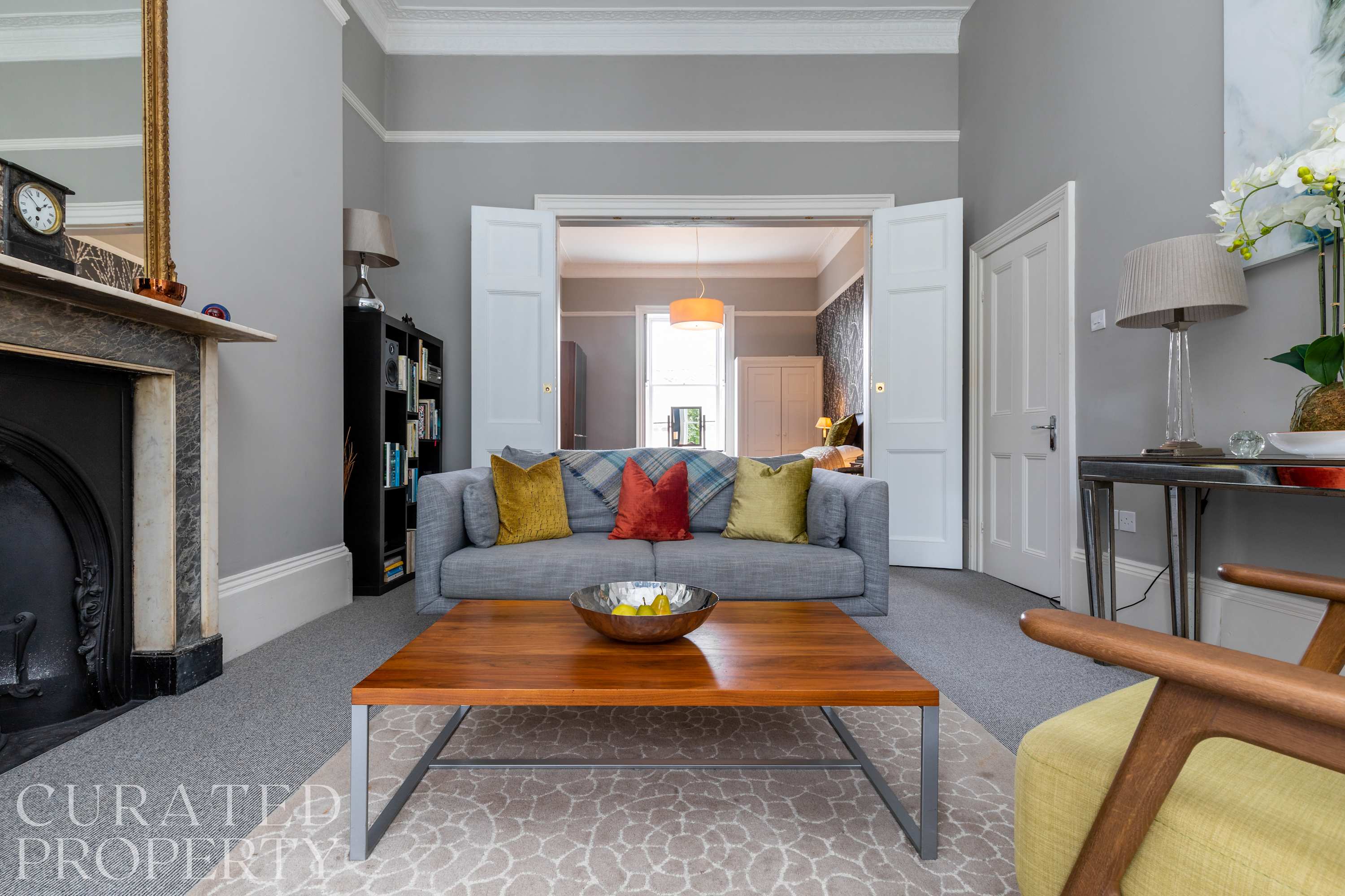 View Light-filled Period Apartment - Central Bath in Green Park 39 BA1 1HZ Light-filled Period Apartment - Central Bath in Green Park 39 BA1 1HZ - Property image 2 - VivreStays