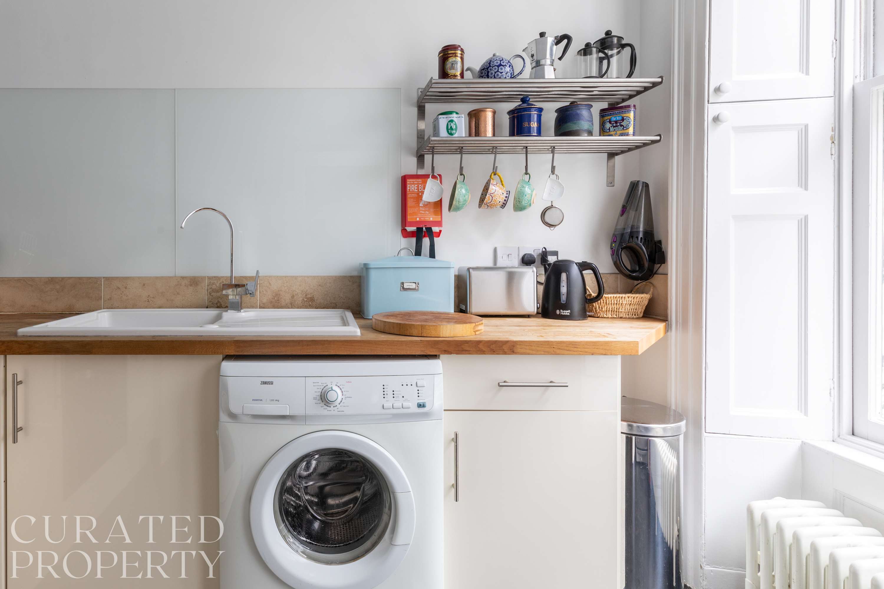 View Light-filled Period Apartment - Central Bath in Green Park 39 BA1 1HZ Light-filled Period Apartment - Central Bath in Green Park 39 BA1 1HZ - Property image 12 - VivreStays