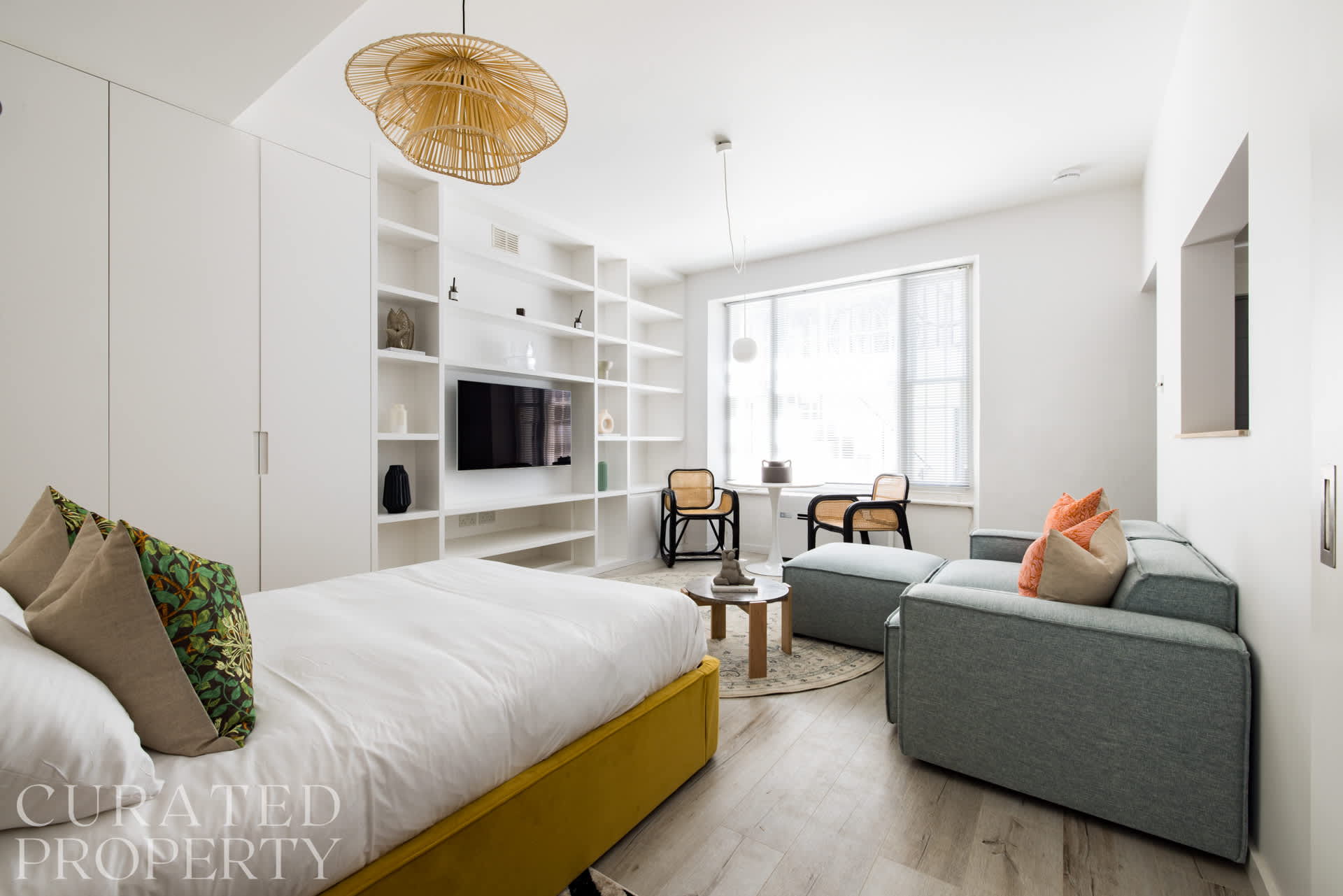 Light-filled Studio with AirCon near Tube in 9 Hogarth Road SW5 0QT - Property image 4 - VivreStays