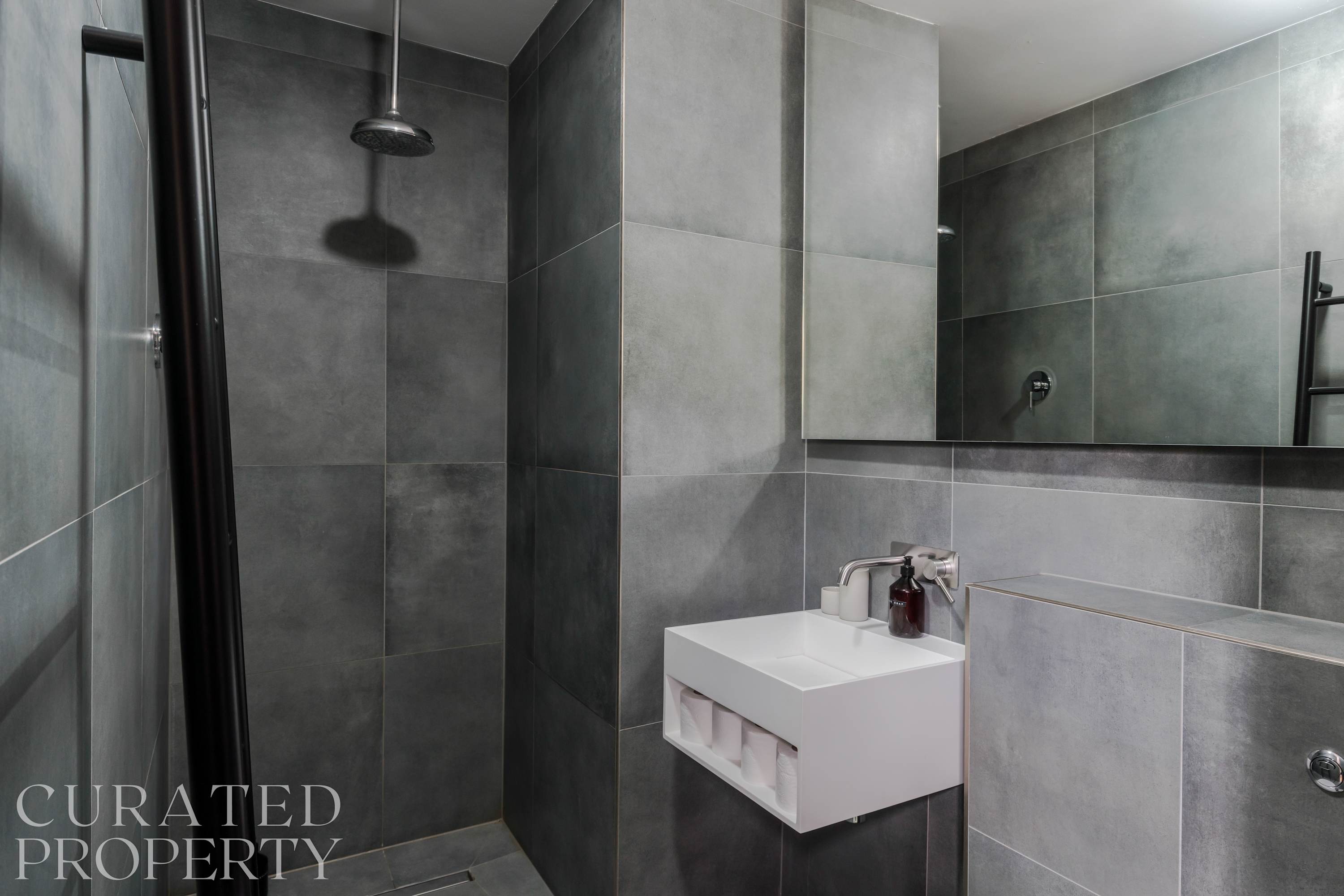 Stylish IslingtonTownhouse with Terrace & Garden in 12 Islington Park Street N1 1PU - Property image 20 - VivreStays