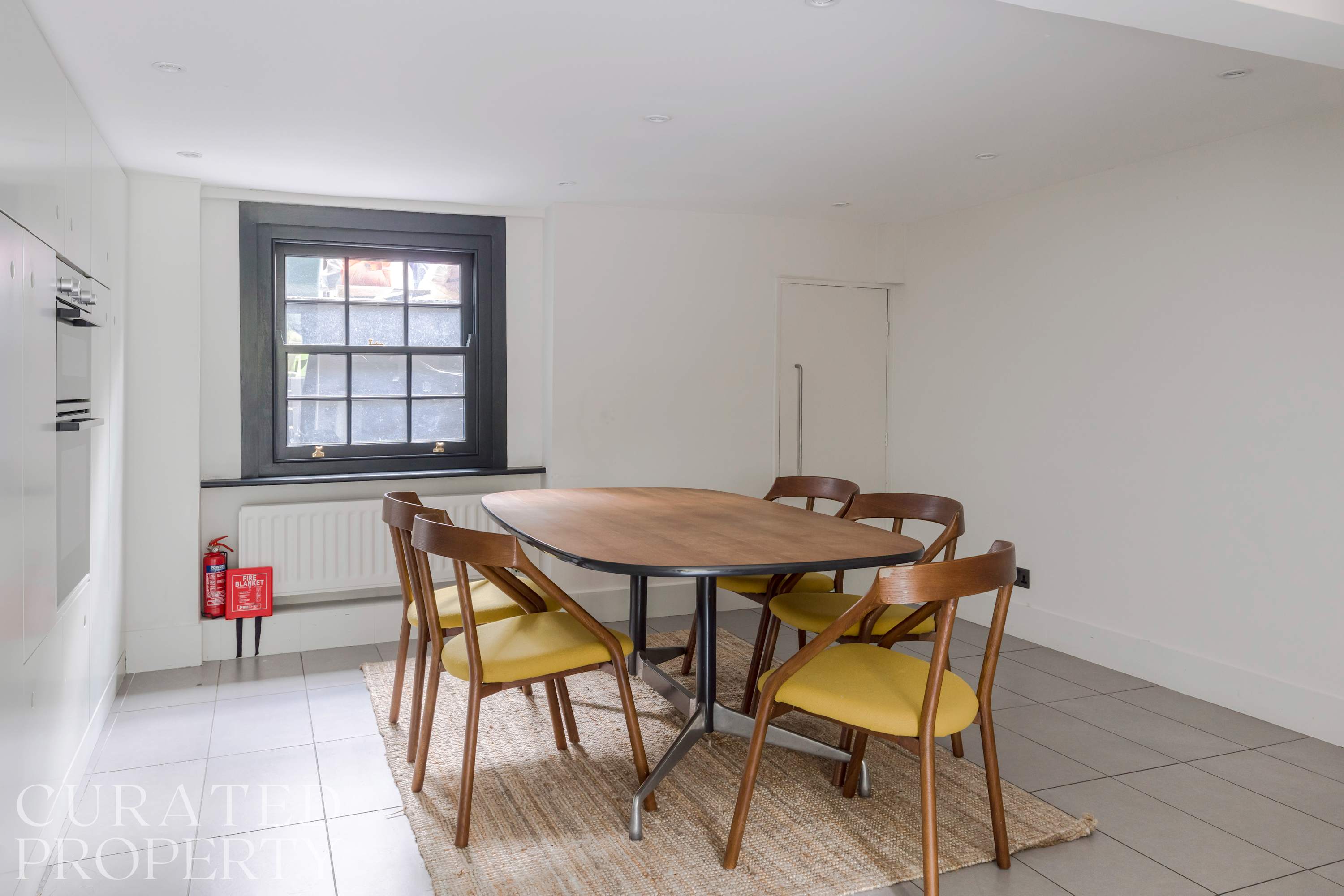 Stylish IslingtonTownhouse with Terrace & Garden in 12 Islington Park Street N1 1PU - Property image 14 - VivreStays