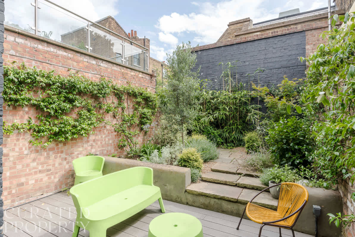 Stylish IslingtonTownhouse with Terrace & Garden in 12 Islington Park Street N1 1PU - Property image 5 - VivreStays