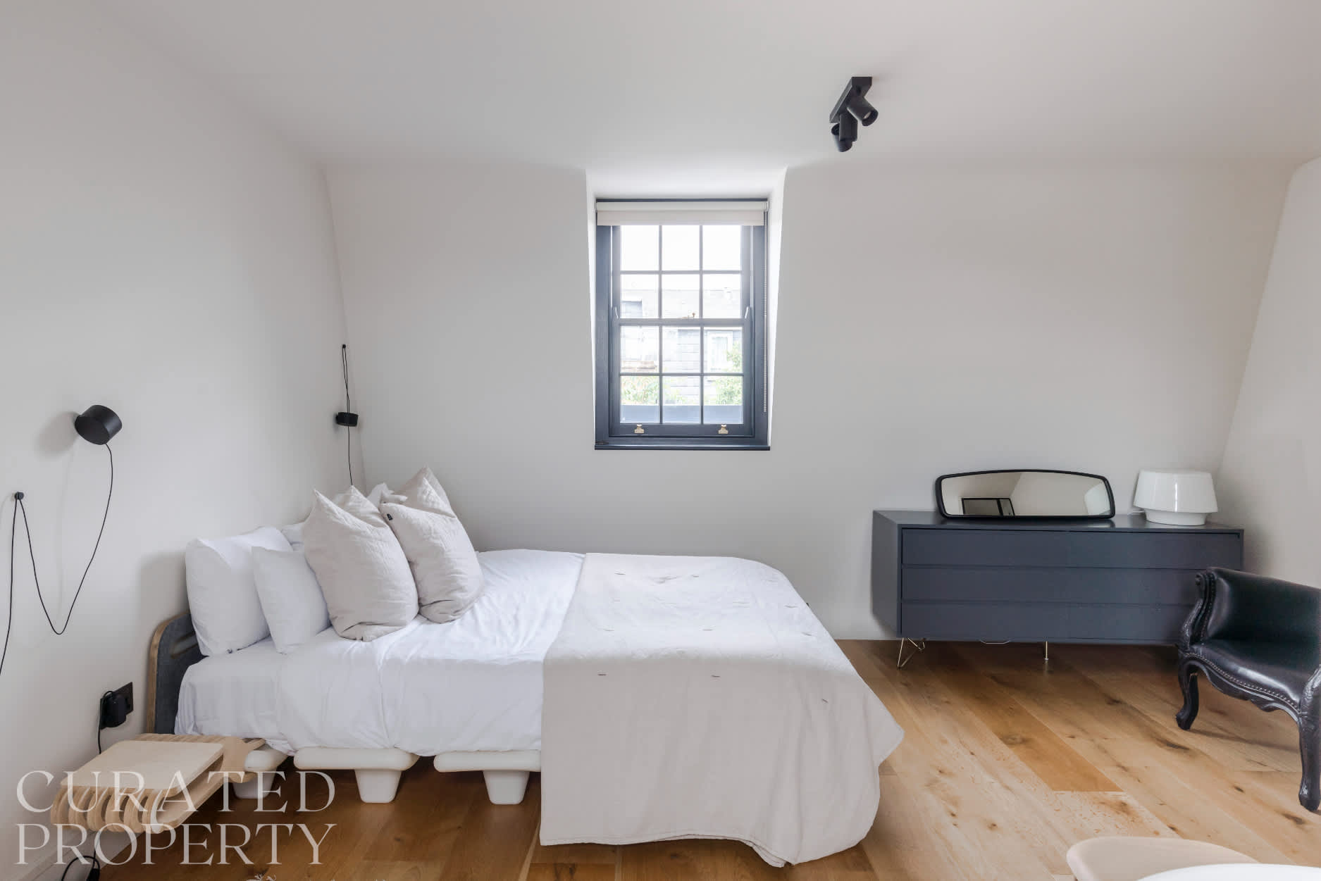 Stylish IslingtonTownhouse with Terrace & Garden in 12 Islington Park Street N1 1PU - Property image 23 - VivreStays