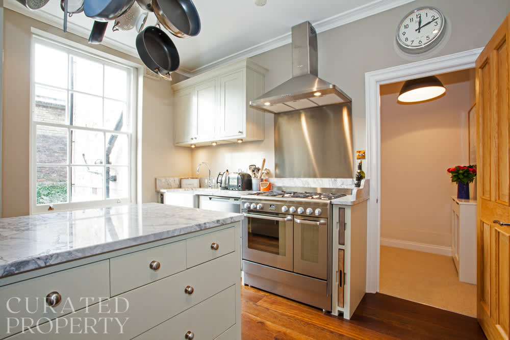 Luxury Marylebone Flat with Private Garden! in 105A Lisson Grove, Marylebone NW1 6UP - Property image 14 - VivreStays