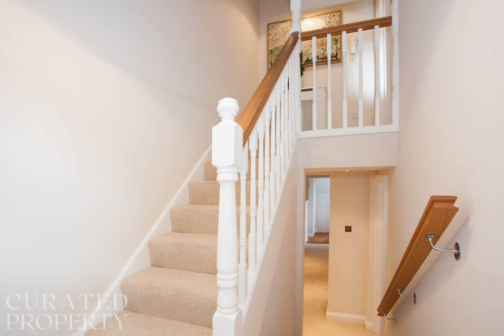 Luxury Marylebone Flat with Private Garden! in 105A Lisson Grove, Marylebone NW1 6UP - Property image 23 - VivreStays