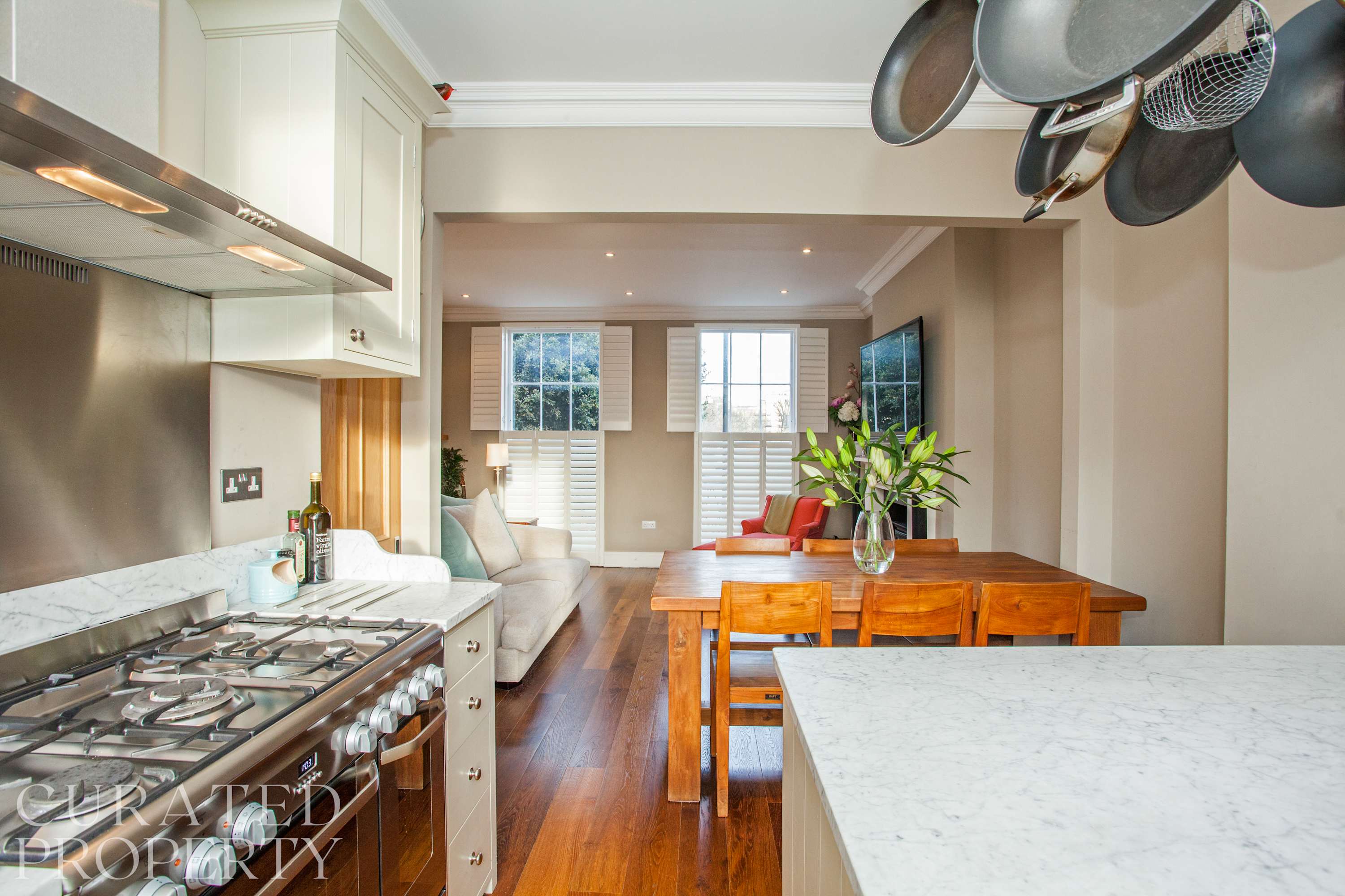 Luxury Marylebone 2-Bed Duplex with Terrace in 105B Lisson Grove NW1 6UP - Property image 12 - VivreStays