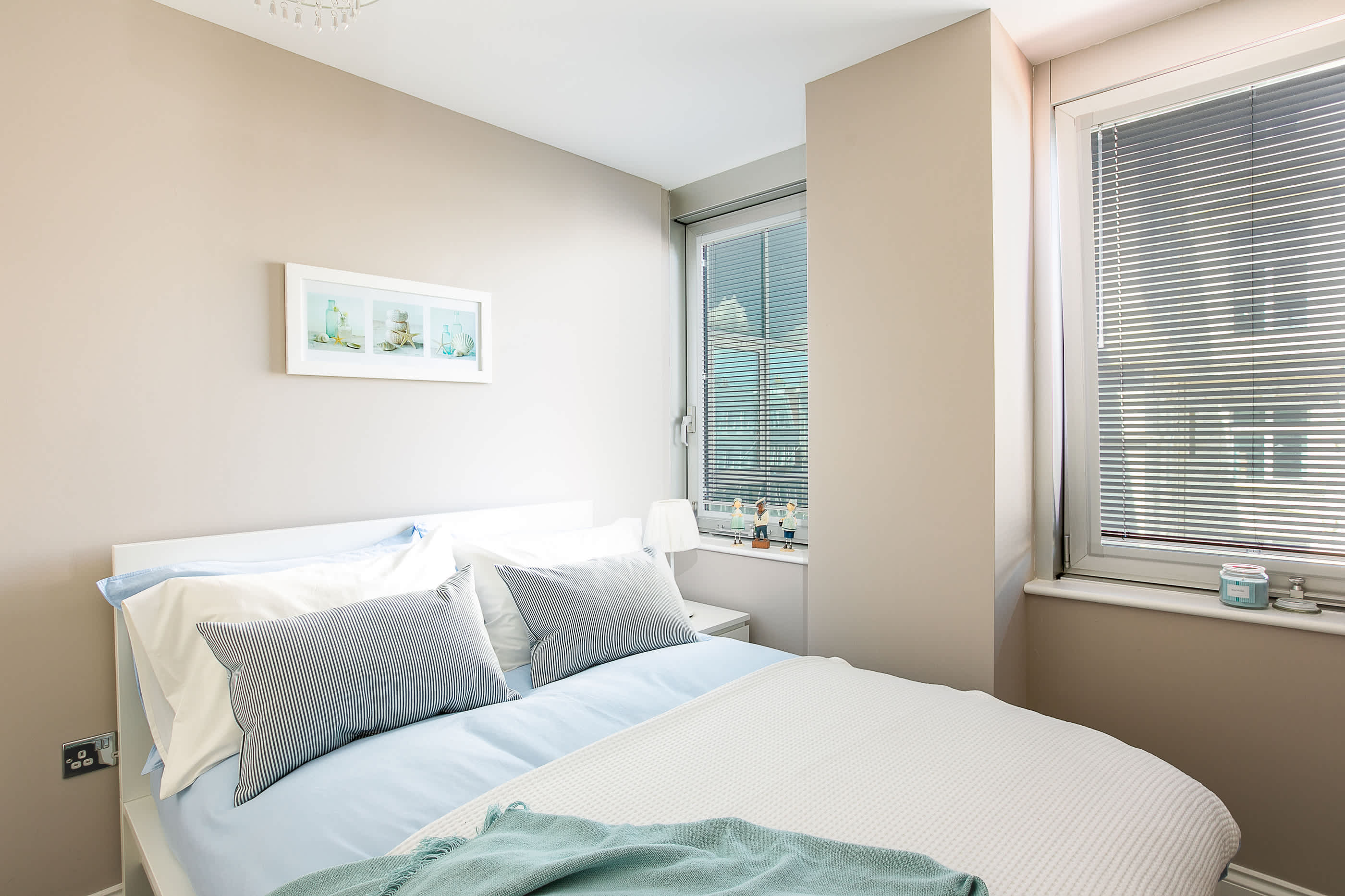Brighton Lanes Beach Base | Chic, Cozy, Sleeps 8 in Bartholomew Road BN1 1JS - Property image 9 - VivreStays
