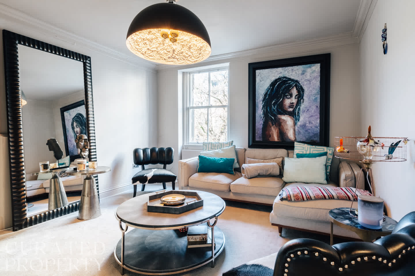 View Modern & Stylish 2 Bedroom Loft Apartment in The Bath Masonic Hall, 17 Old Orchard Street BA1 1JU Modern & Stylish 2 Bedroom Loft Apartment in The Bath Masonic Hall, 17 Old Orchard Street BA1 1JU - Property image 2 - VivreStays