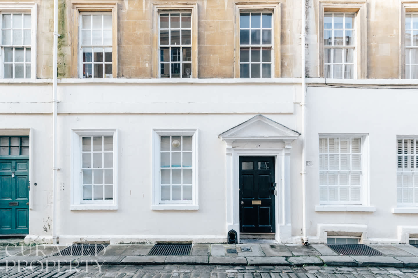 View Modern & Stylish 2 Bedroom Loft Apartment in The Bath Masonic Hall, 17 Old Orchard Street BA1 1JU Modern & Stylish 2 Bedroom Loft Apartment in The Bath Masonic Hall, 17 Old Orchard Street BA1 1JU - Property image 26 - VivreStays