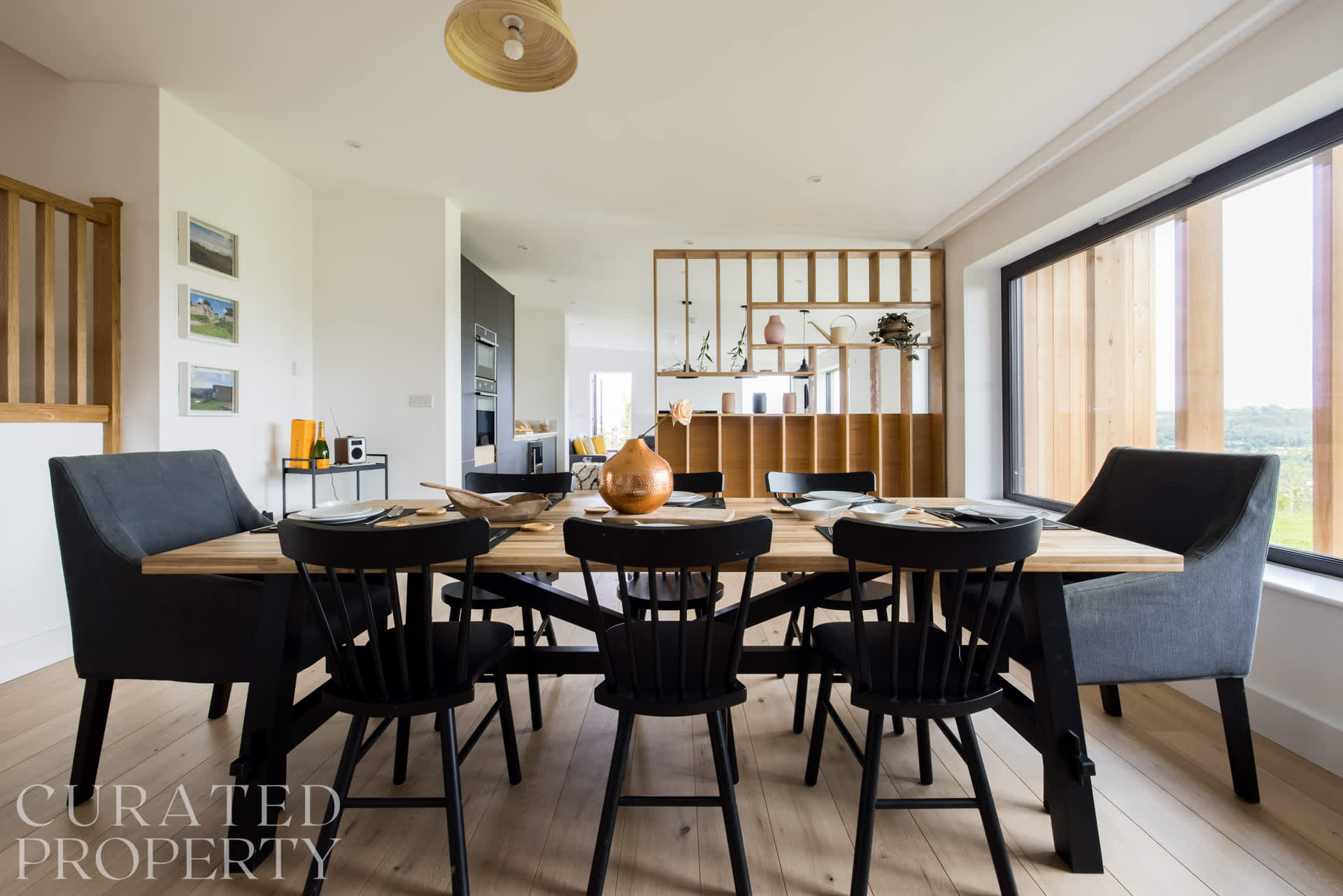 View Stunning Home with Garden & Panoramic Views in Colliers Lane BA1 8DP Stunning Home with Garden & Panoramic Views in Colliers Lane BA1 8DP - Property image 11 - VivreStays