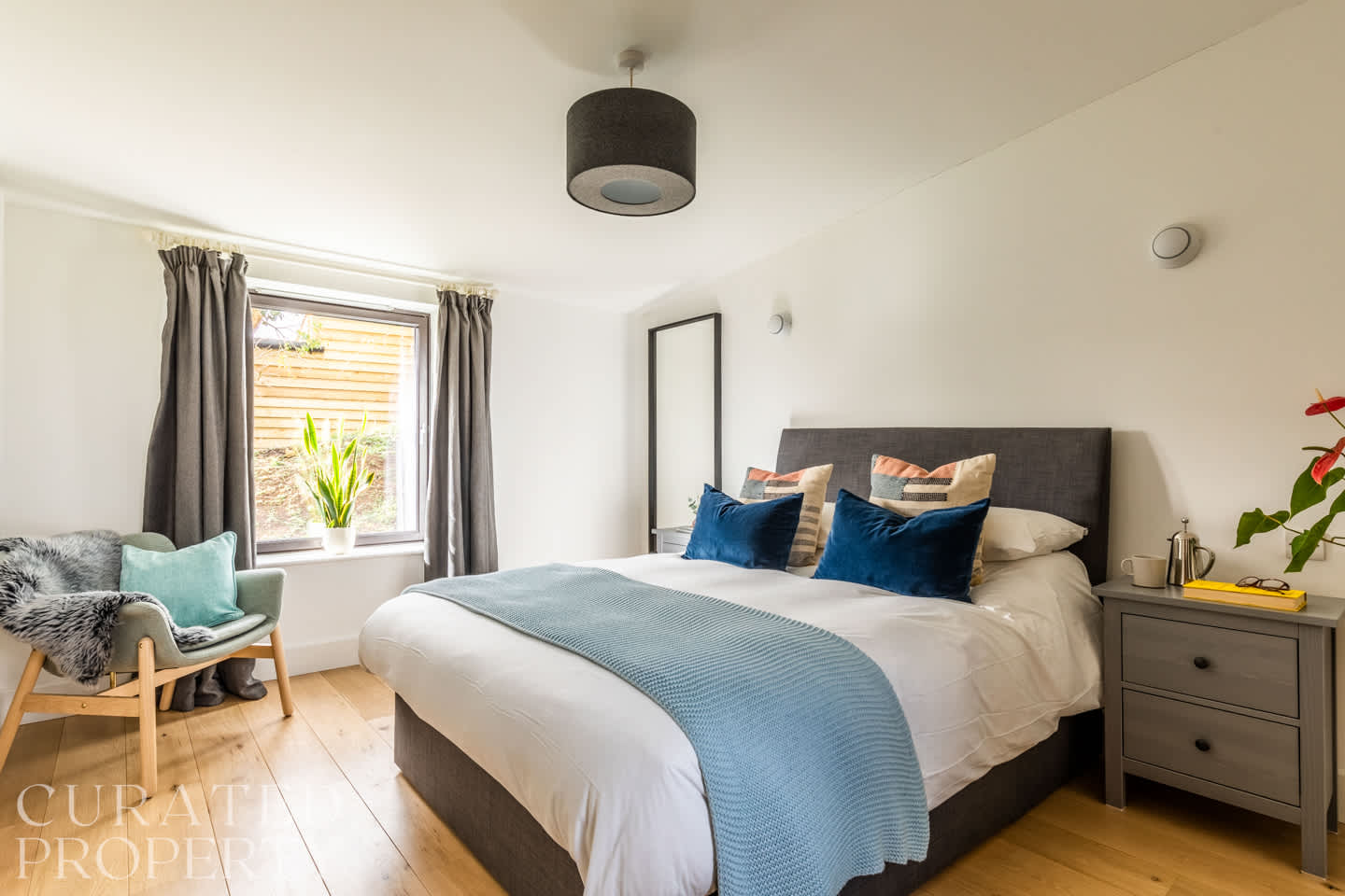 View Stunning Home with Garden & Panoramic Views in Colliers Lane BA1 8DP Stunning Home with Garden & Panoramic Views in Colliers Lane BA1 8DP - Property image 22 - VivreStays
