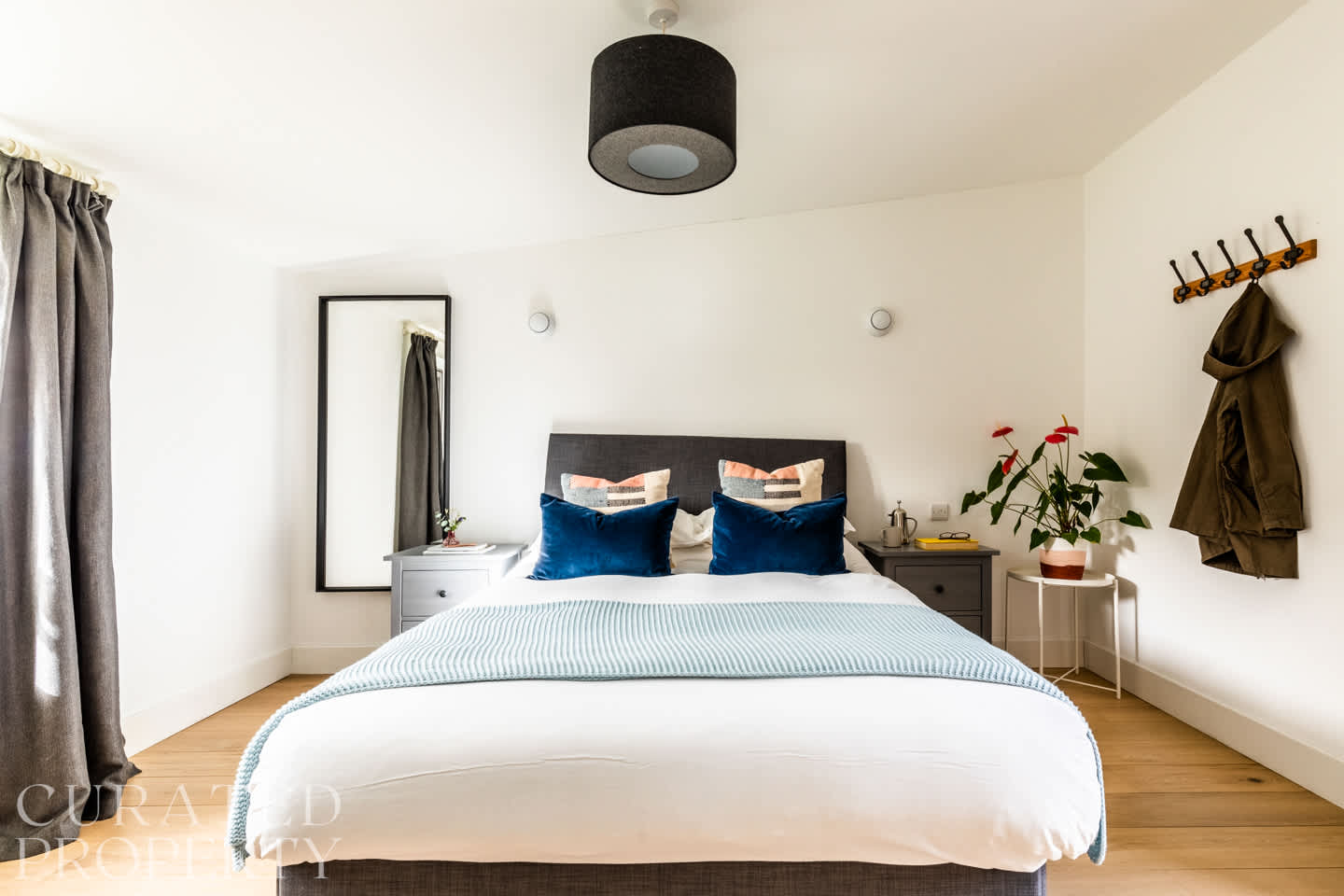 View Stunning Home with Garden & Panoramic Views in Colliers Lane BA1 8DP Stunning Home with Garden & Panoramic Views in Colliers Lane BA1 8DP - Property image 23 - VivreStays