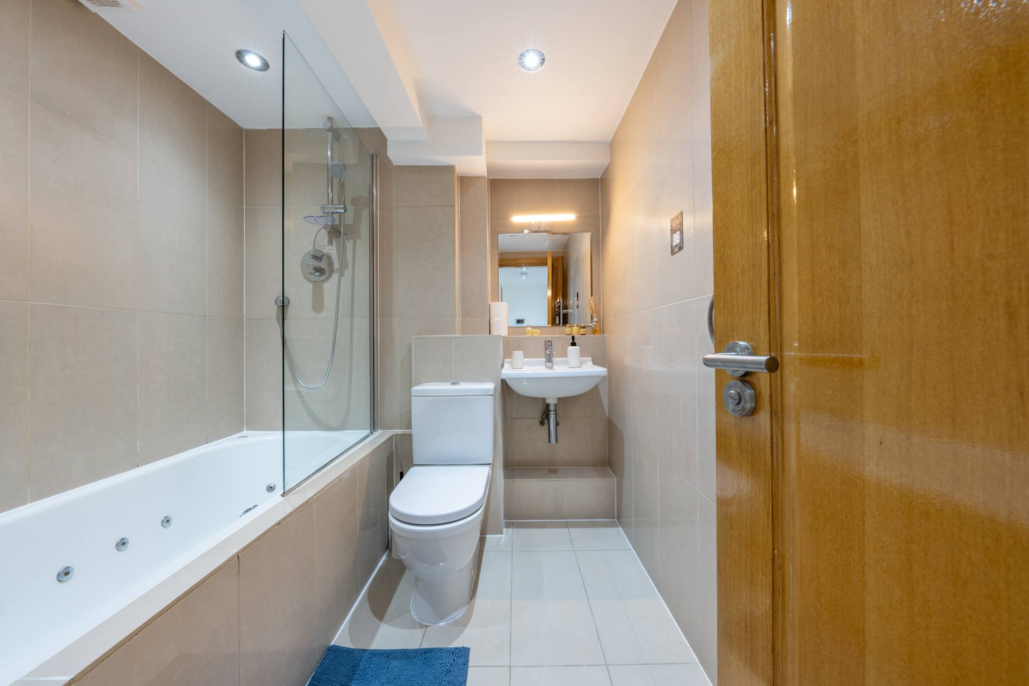 View Stylish 1B Apartment with terrace in Paddington in Chilworth Street W2 Stylish 1B Apartment with terrace in Paddington in Chilworth Street W2 - Property image 13 - VivreStays