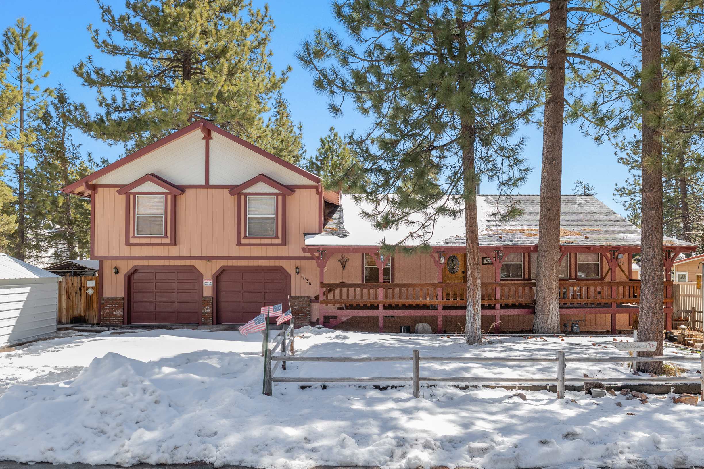 Rustic Mountain Retreat Among Tall Pines  - Photo 1