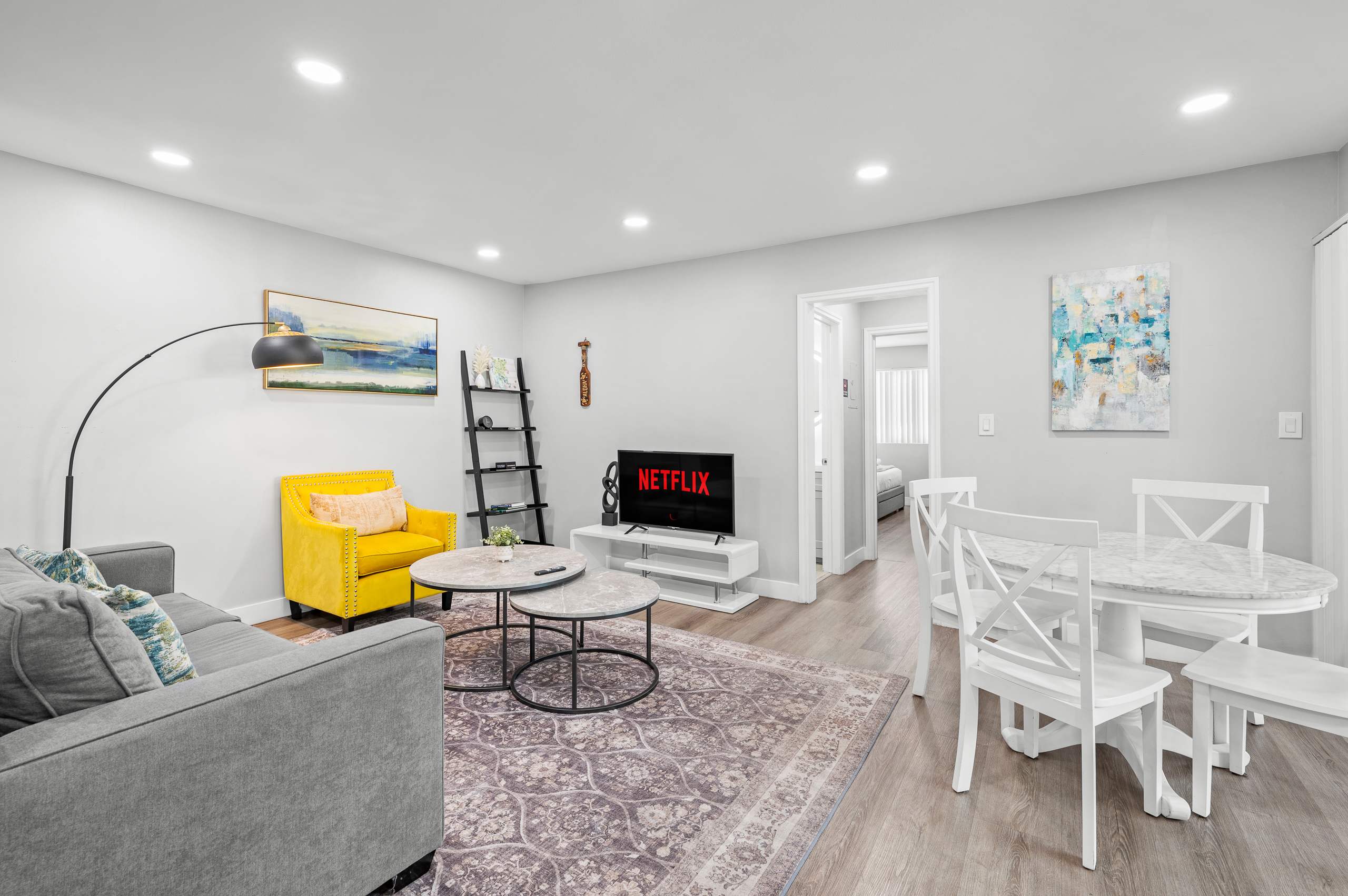 Altadena 2 BR Furnished Home photo 3