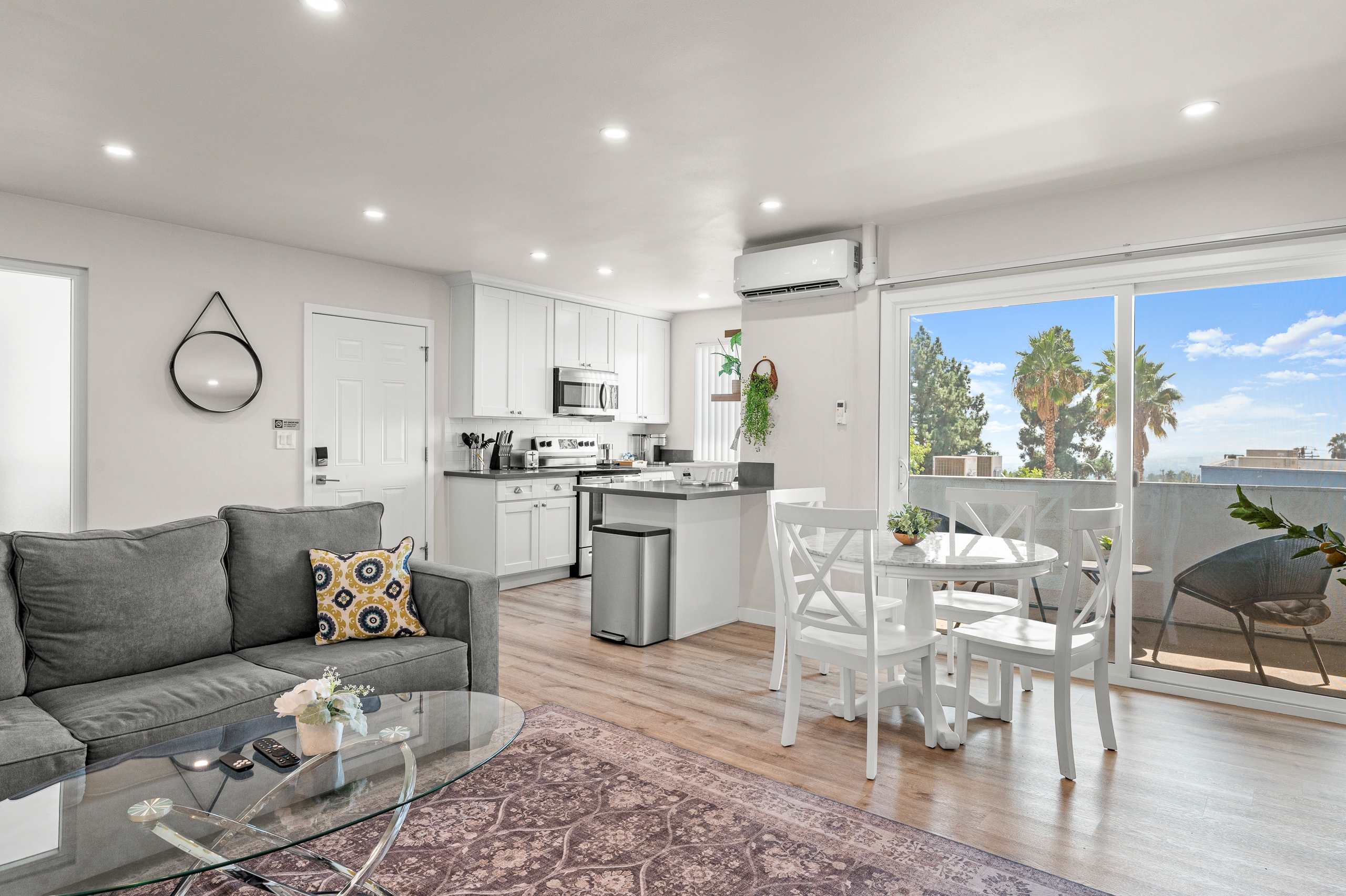 Altadena 2 BR Furnished Home photo 1