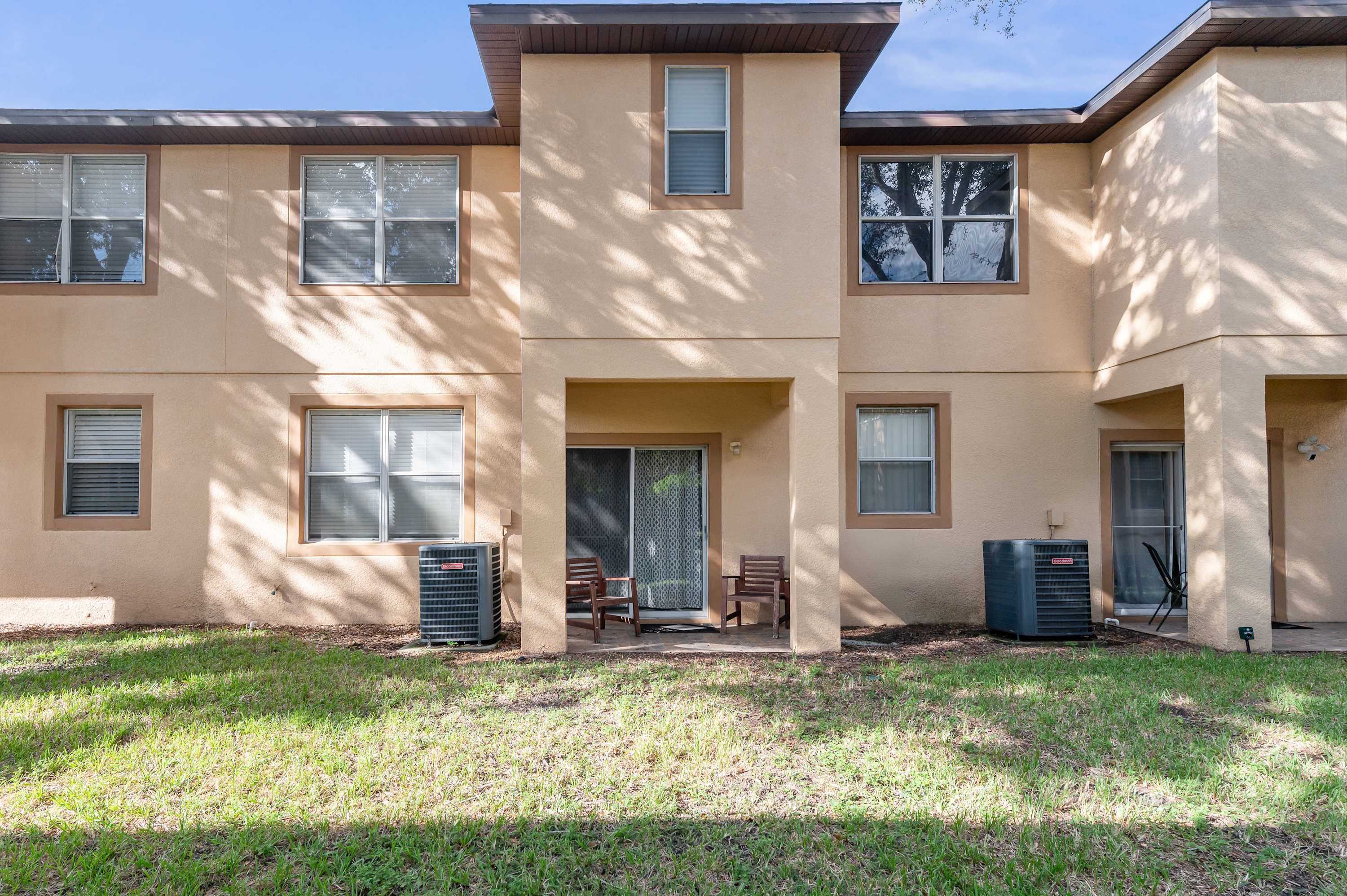Family townhouse near Disney w/ game room